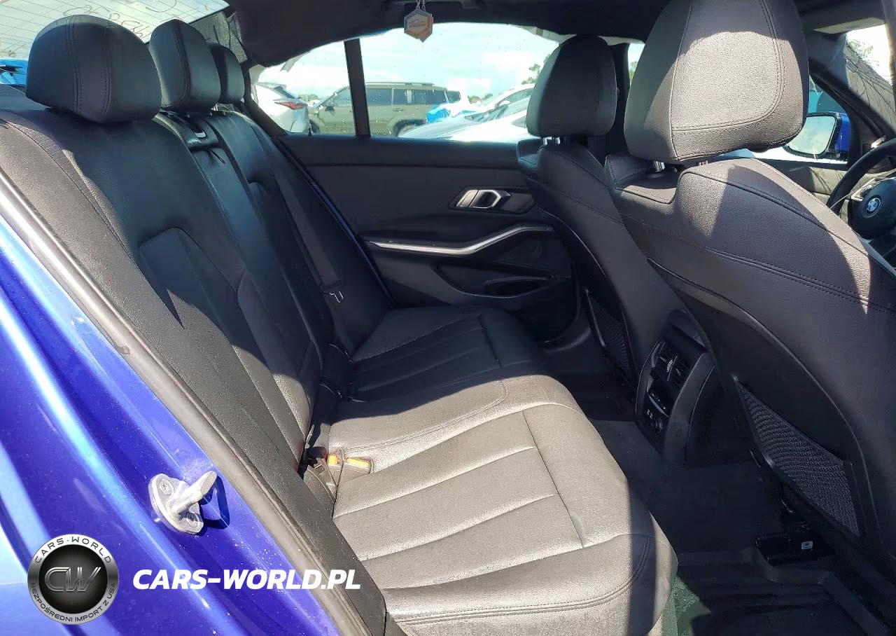 2020 BMW 330Xi VIN:3MW5R7J02L8B13829 - 10