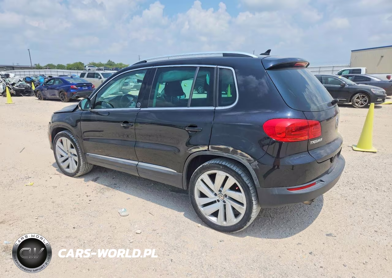 2017 Volkswagen Tiguan Wolfsburg VIN:WVGRV7AXXHK012732 - 2