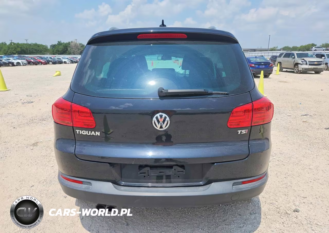 2017 Volkswagen Tiguan Wolfsburg VIN:WVGRV7AXXHK012732 - 6