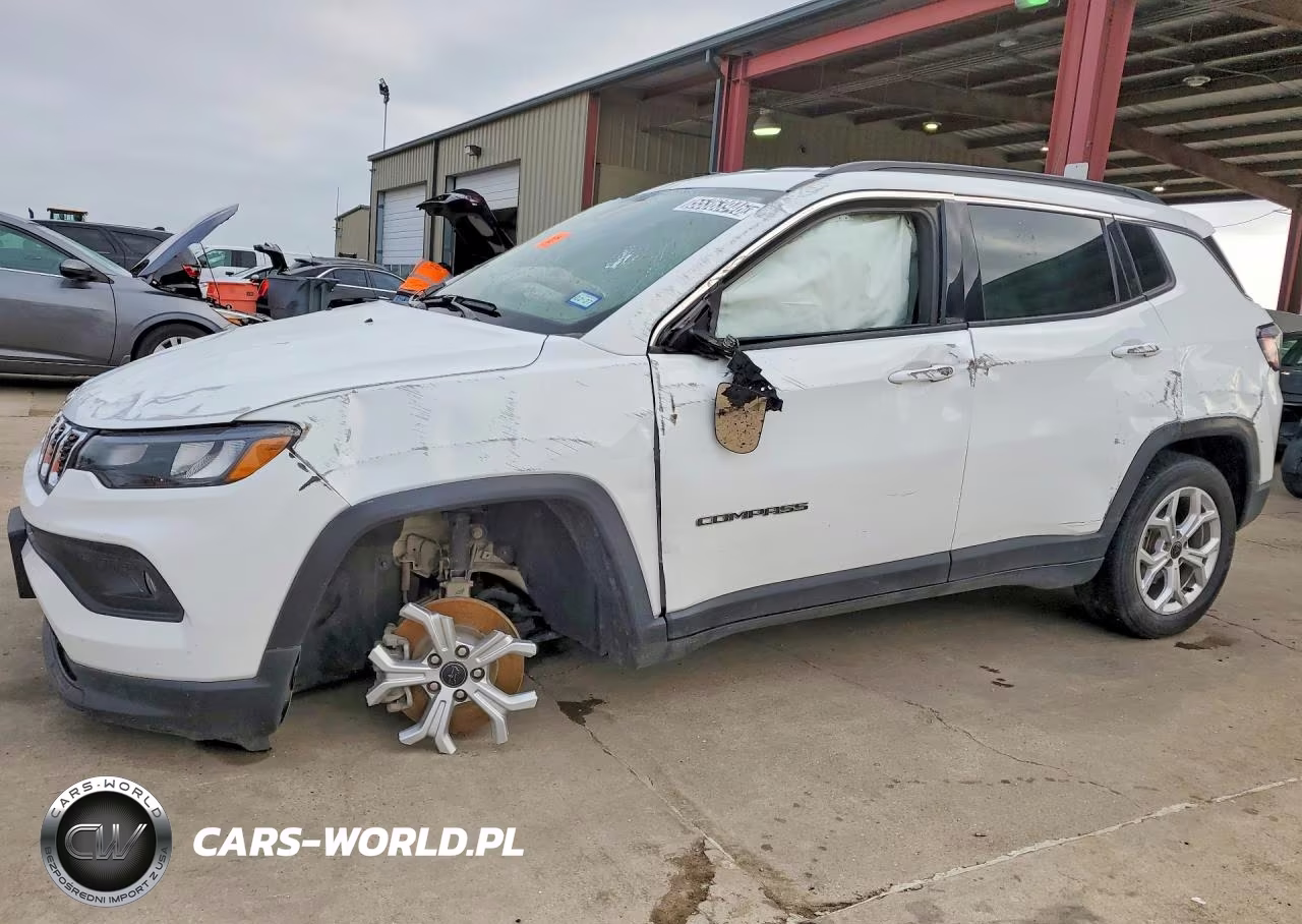 2025 Jeep Compass Latitude – zdjęcie 1 z 13