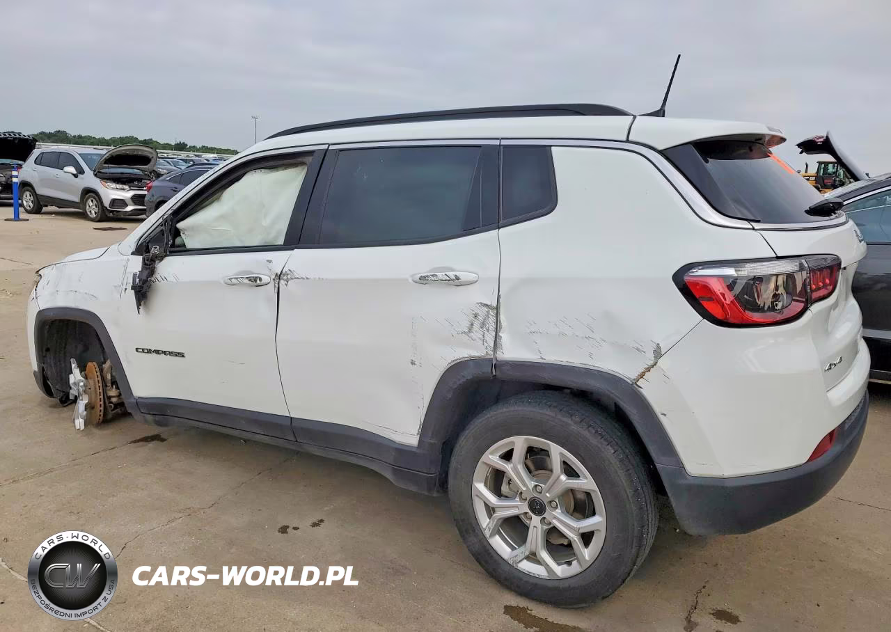 2025 Jeep Compass Latitude VIN:3C4NJDBN5ST566972 - 2