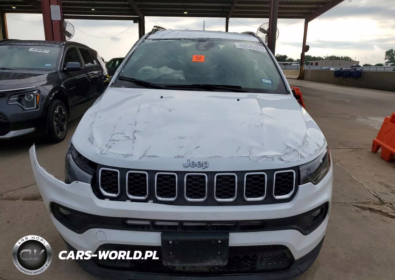 2025 Jeep Compass Latitude VIN:3C4NJDBN5ST566972 - 5