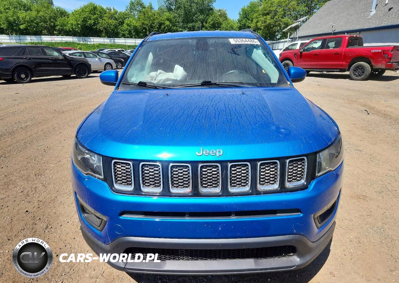 2017 Jeep Compass Latitude VIN:3C4NJDBB5HT688746 - 5