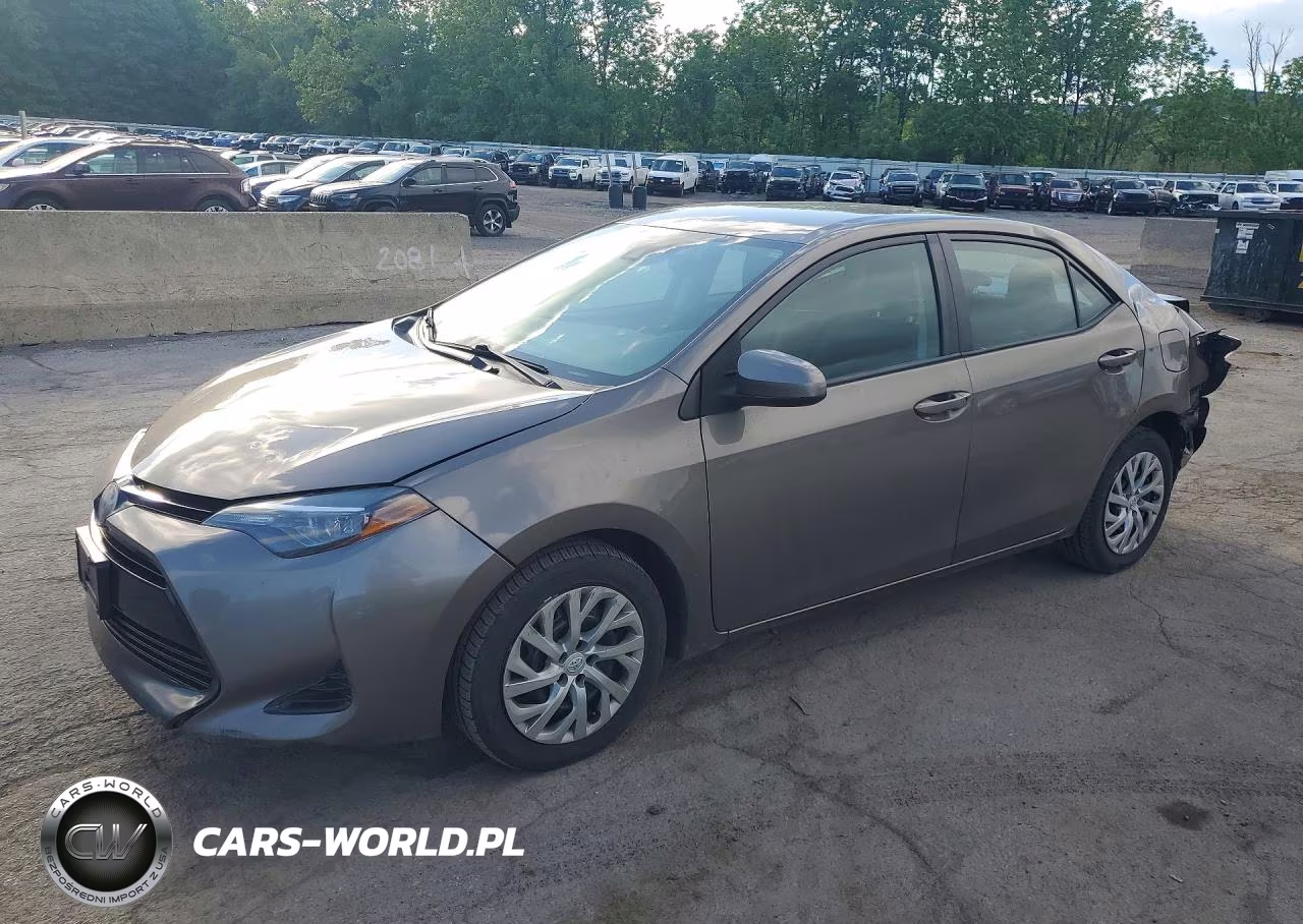 2018 Toyota Corolla Le – zdjęcie 1 z 13