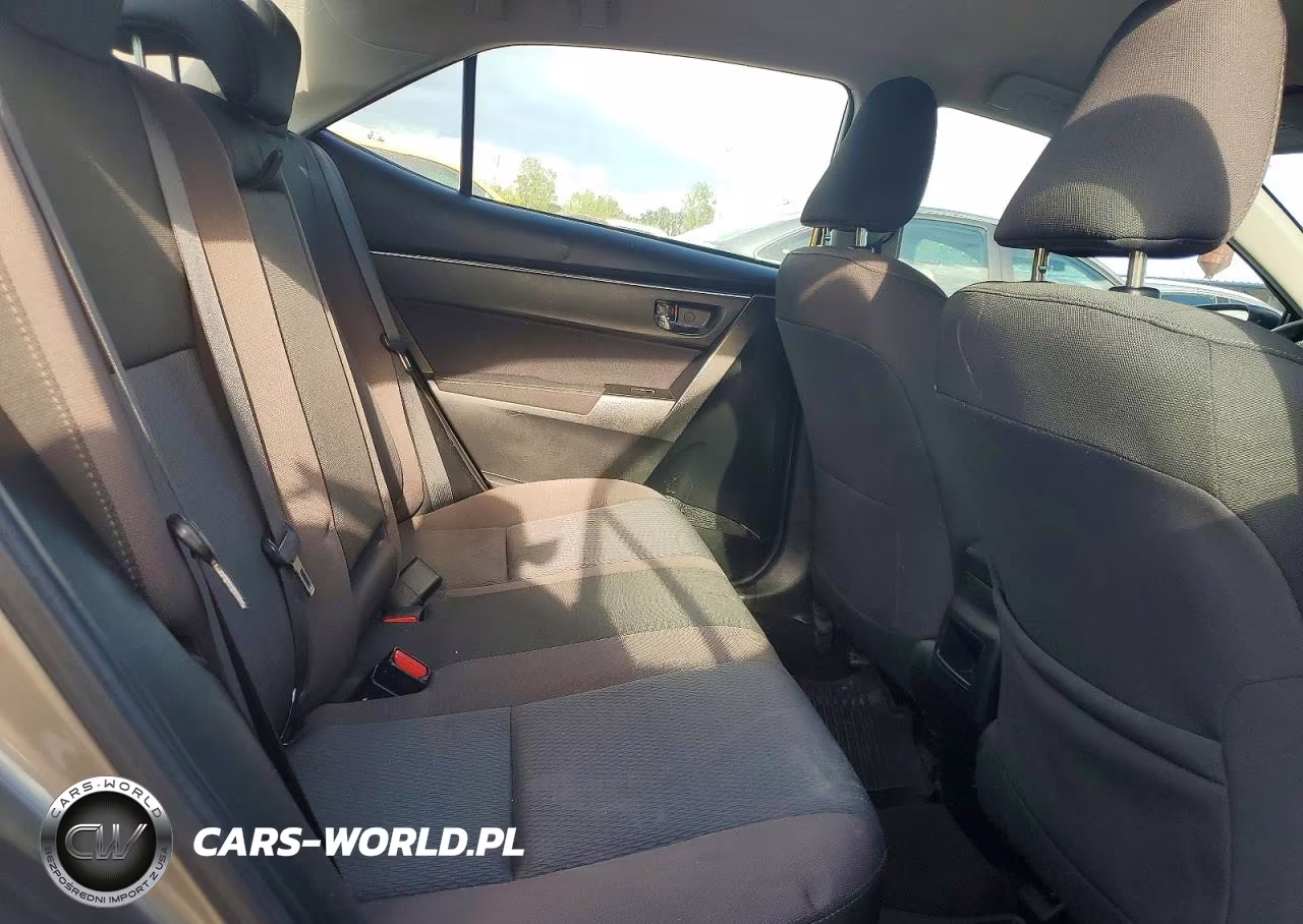 2018 Toyota Corolla Le VIN:2T1BURHEXJC013668 - 10