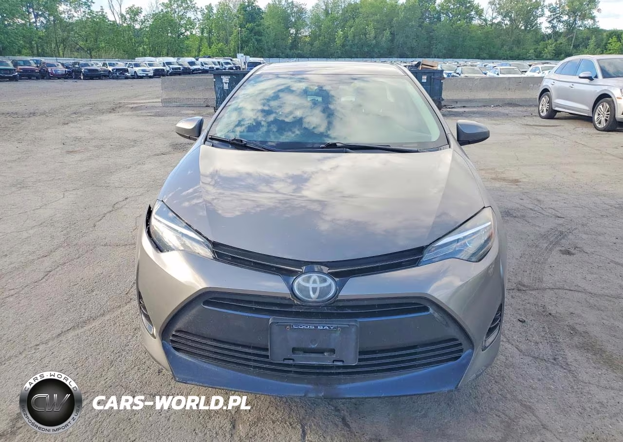 2018 Toyota Corolla Le VIN:2T1BURHEXJC013668 - 5