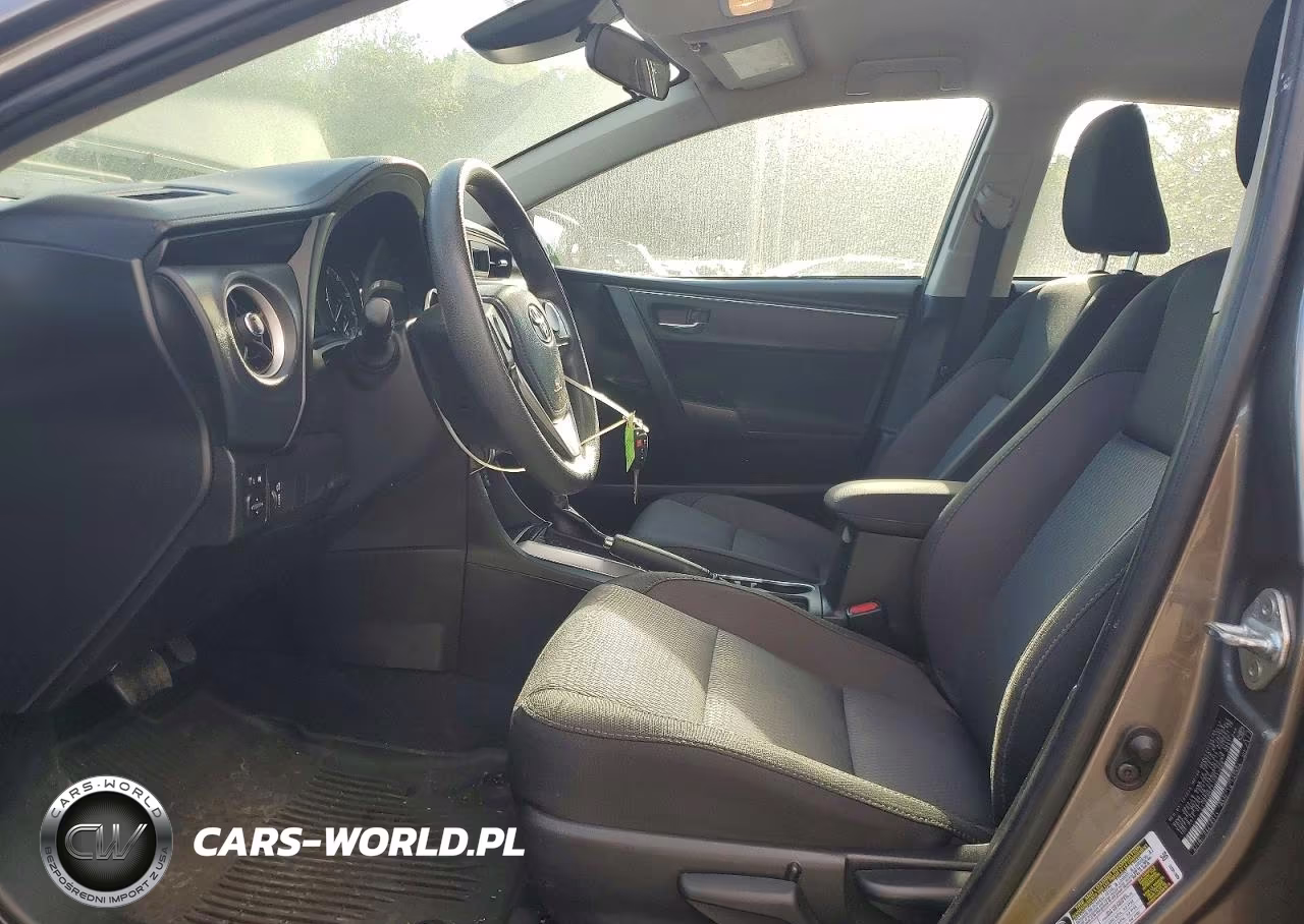 2018 Toyota Corolla Le VIN:2T1BURHEXJC013668 - 7