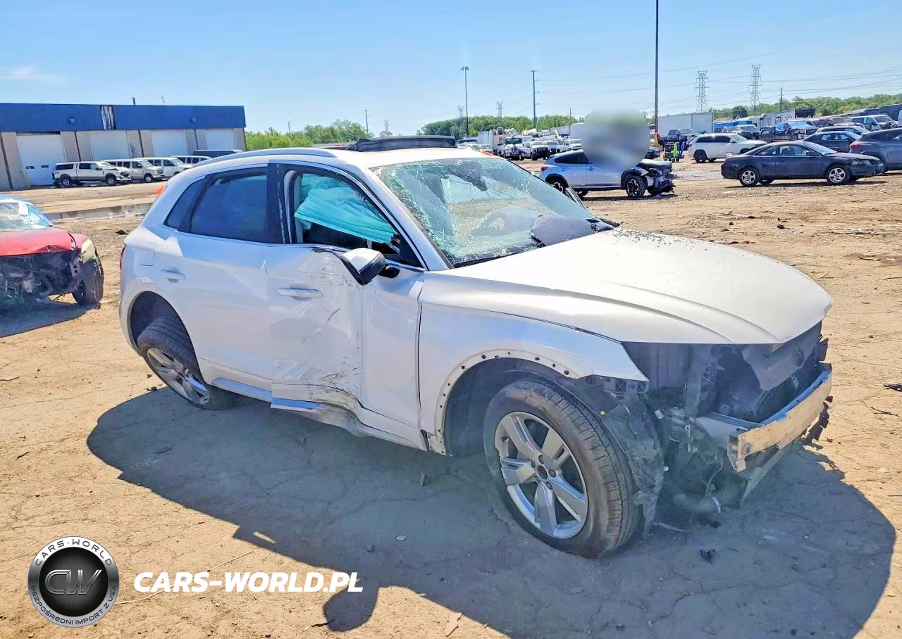 2018 Audi Q5 Premium Plus VIN:WA1BNAFY8J2228549 - 4