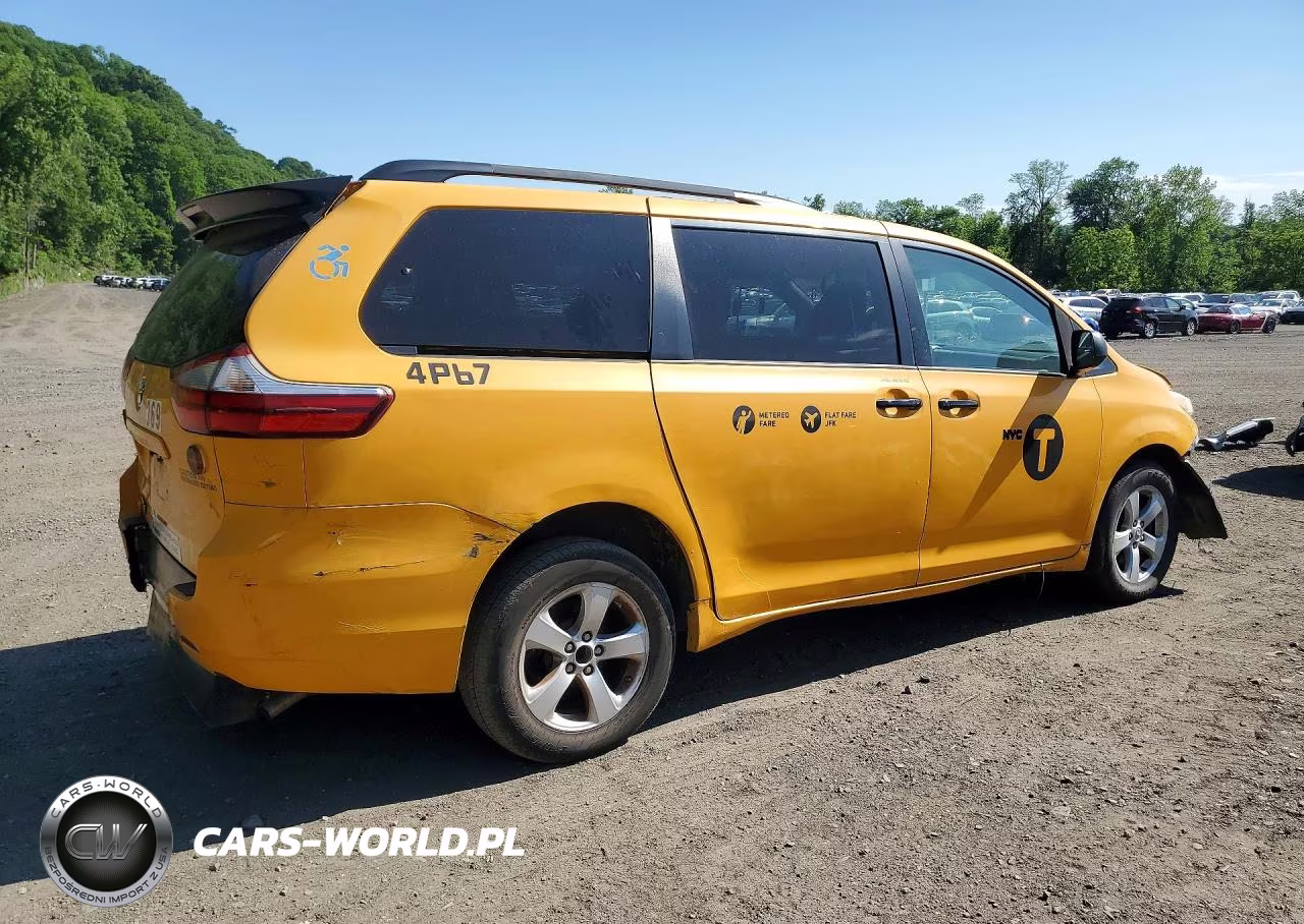 2016 Toyota Sienna Le VIN:5TDKK3DC4GS764014 - 3