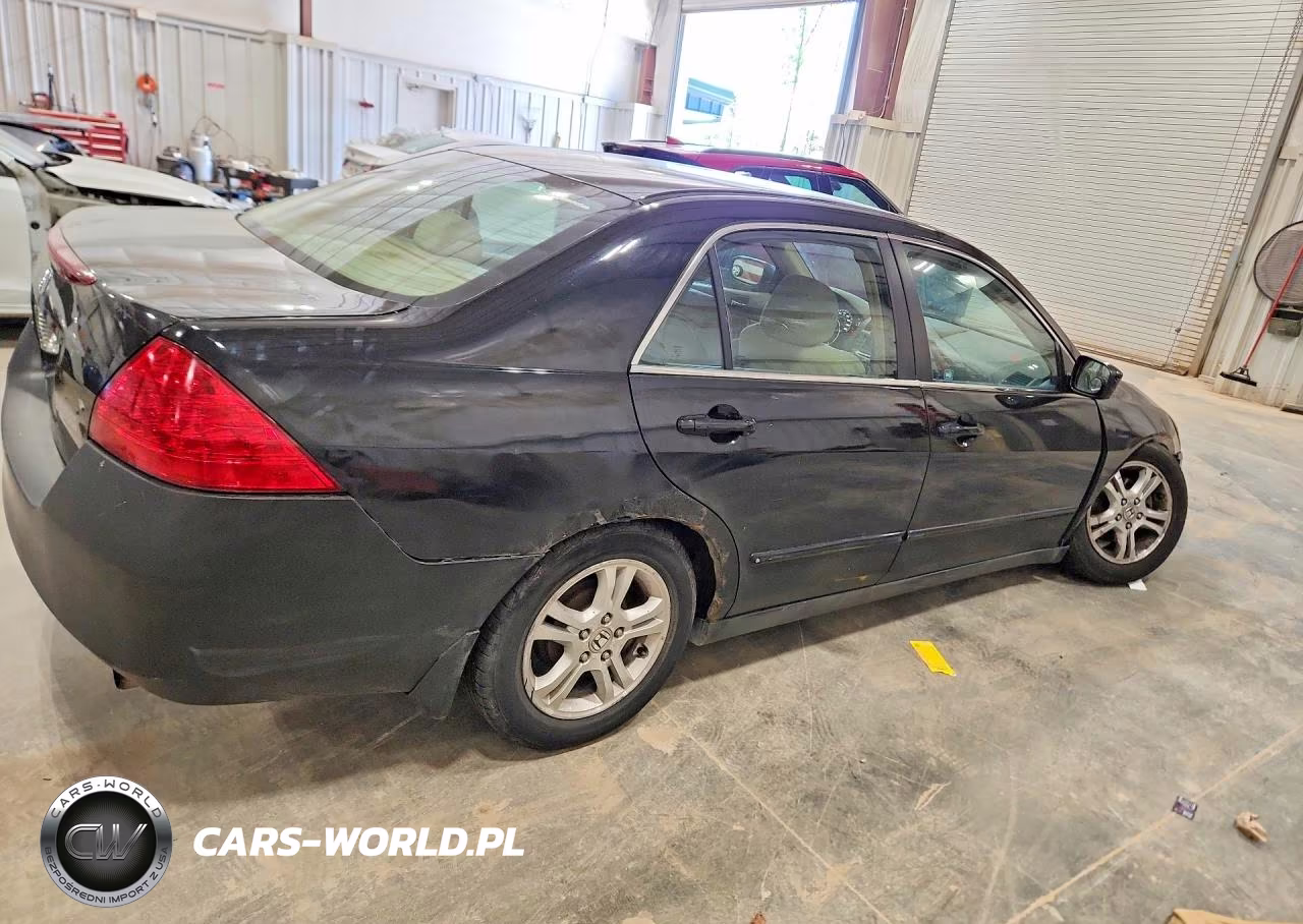 2007 Honda Accord Lx VIN:1HGCM56417A004718 - 3