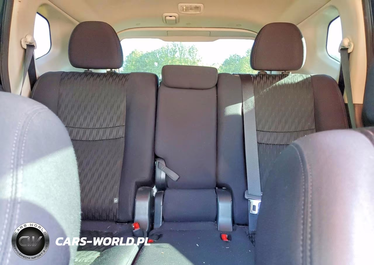2020 Nissan Rogue S VIN:5N1AT2MV0LC785888 - 10