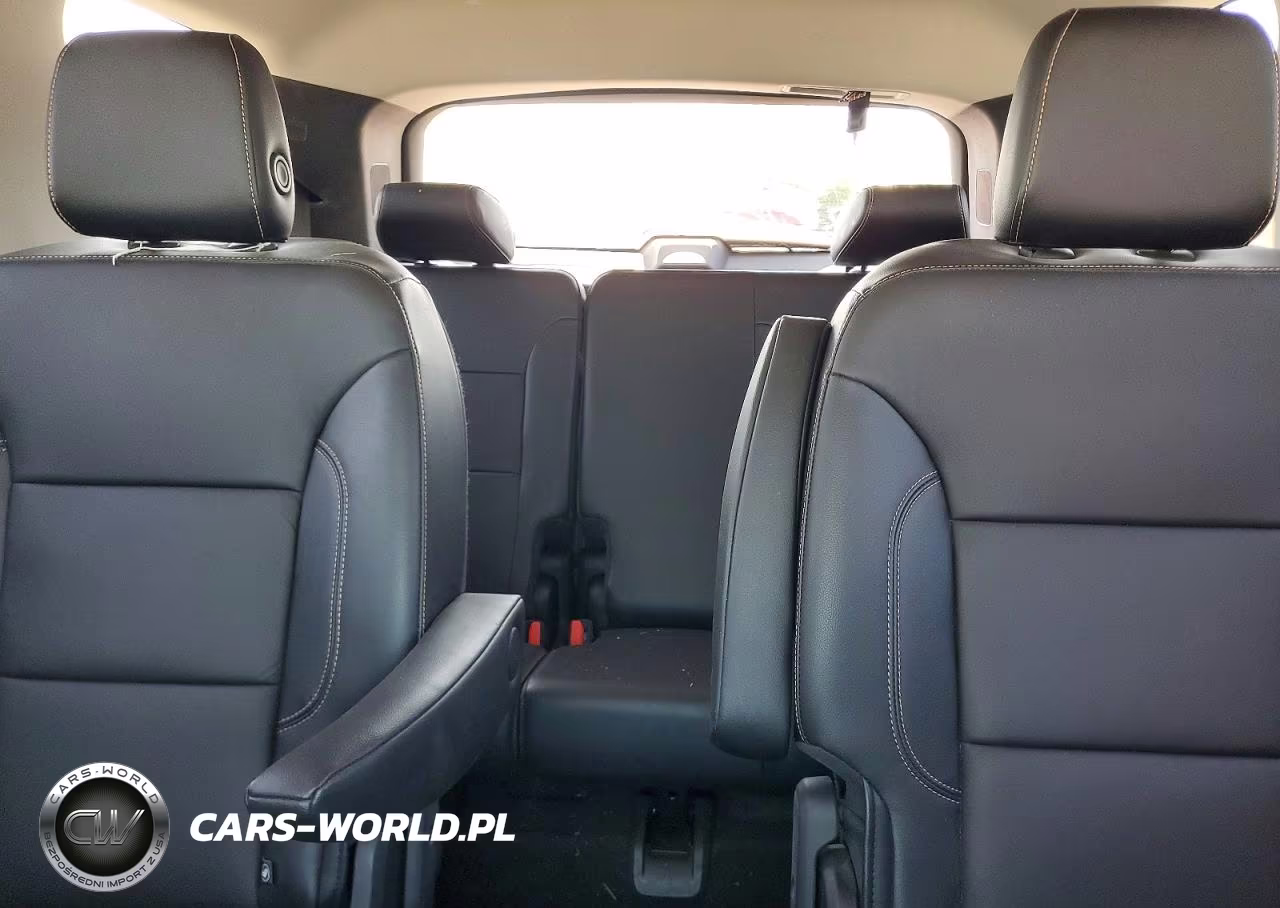 2018 Chevrolet Traverse Lt VIN:1GNERHKW9JJ179752 - 10