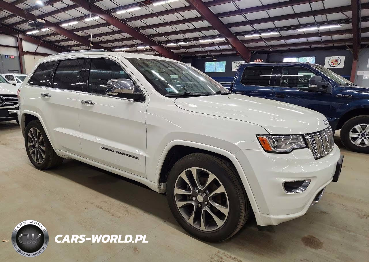 2017 Jeep Grand Cherokee Overland VIN:1C4RJFCG8HC693765 - 4