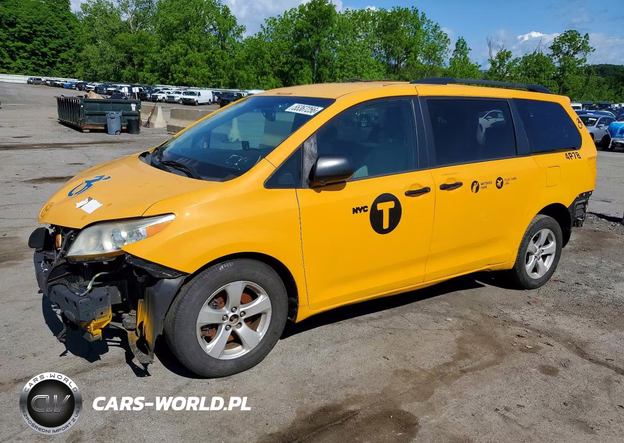 2017 Toyota Sienna Le – zdjęcie 1 z 14