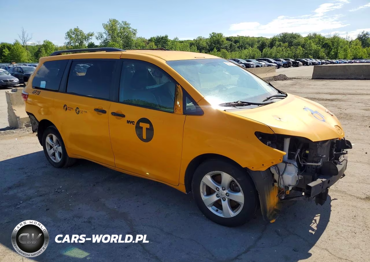 2017 Toyota Sienna Le VIN:5TDKZ3DC7HS886962 - 4