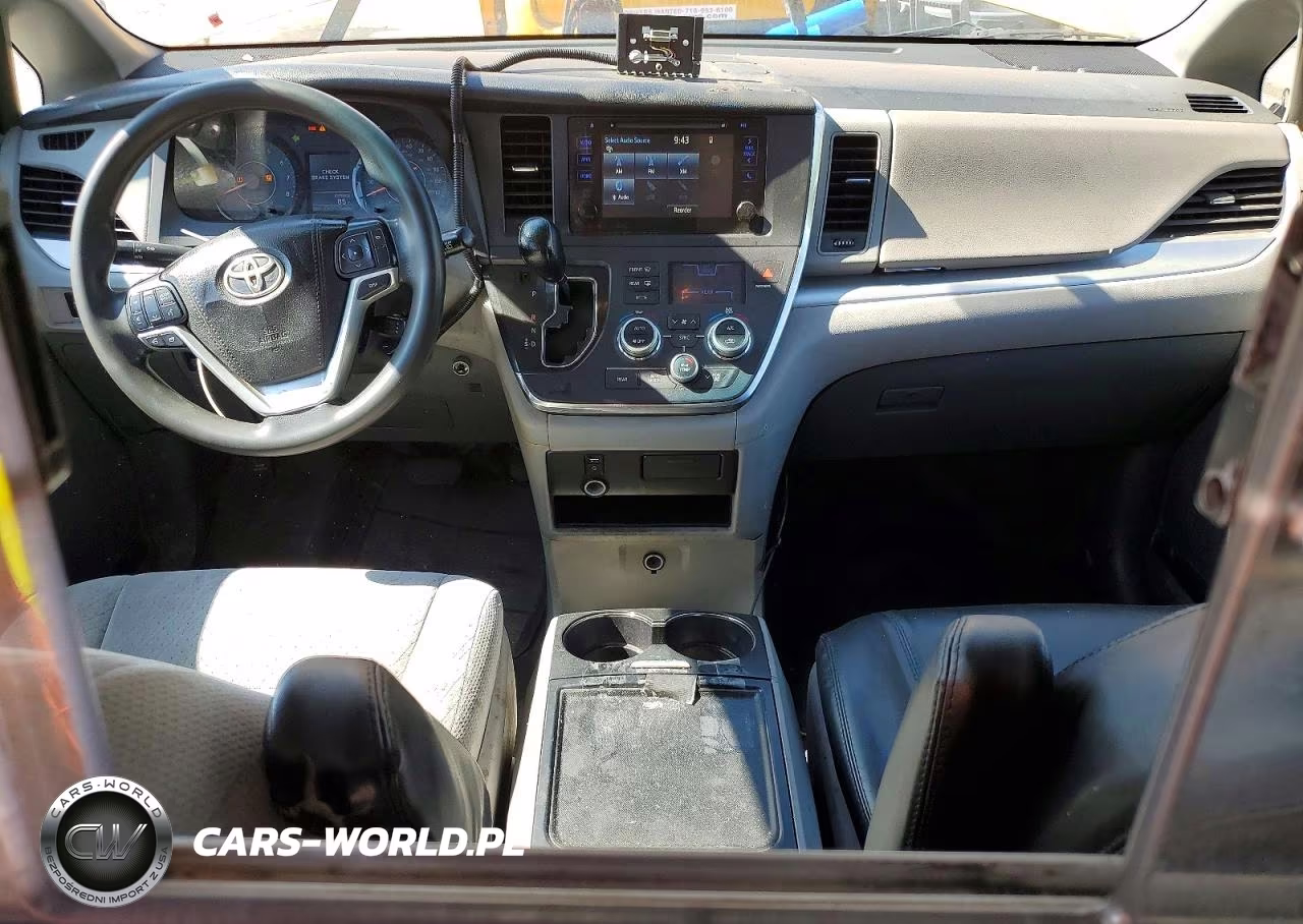 2017 Toyota Sienna Le VIN:5TDKZ3DC7HS886962 - 8