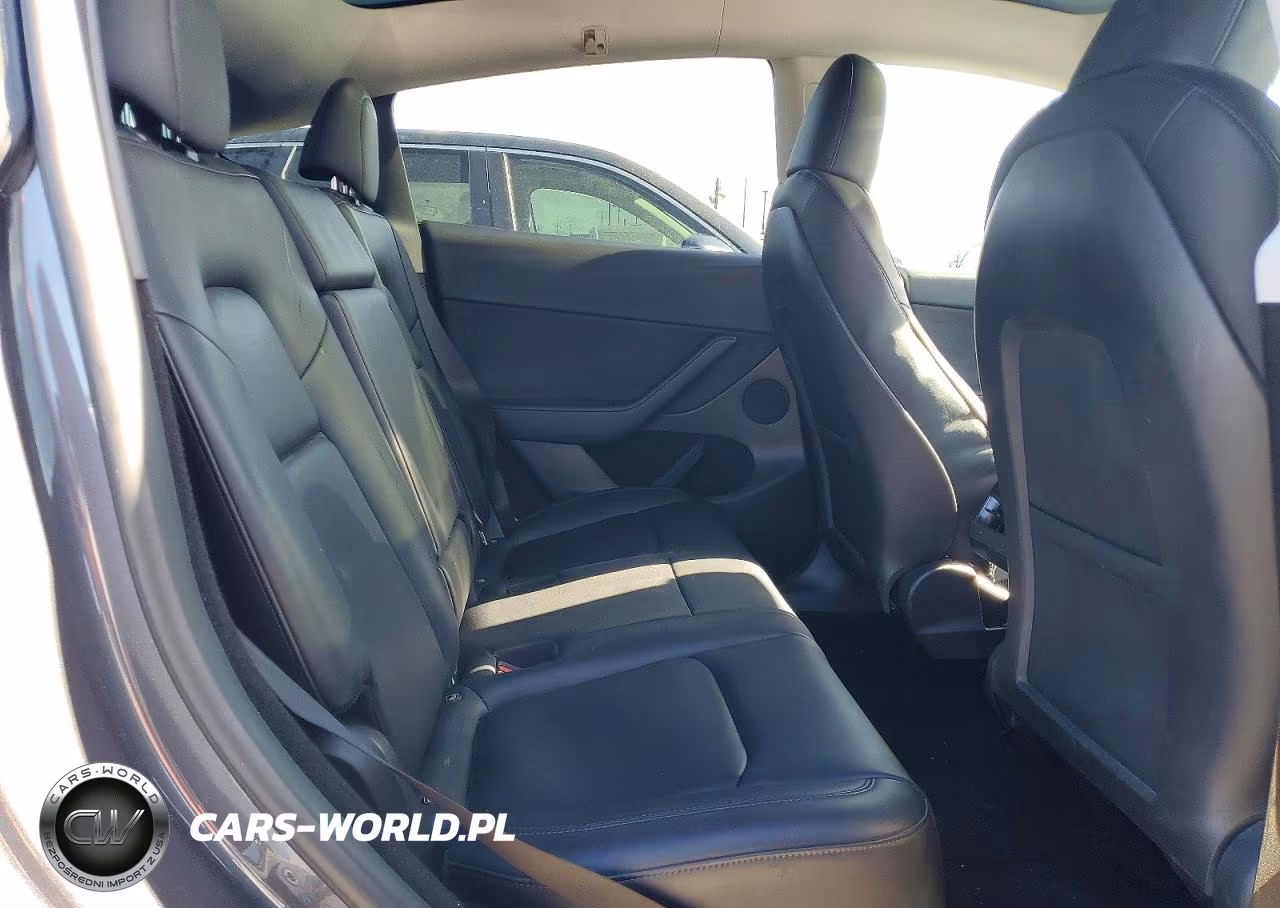 2023 Tesla Model Y VIN:7SAYGDED3PF941314 - 11