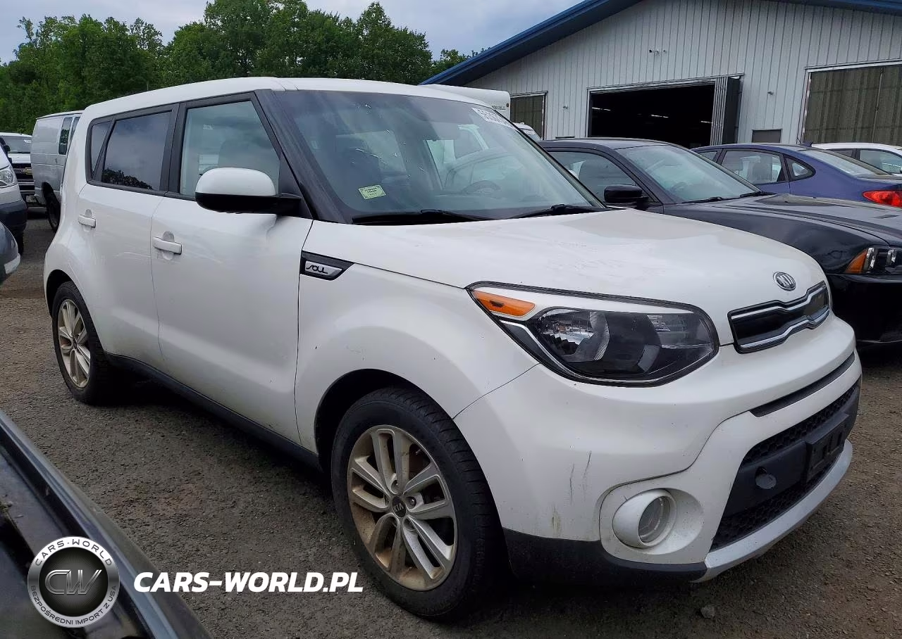 2018 Kia Soul + VIN:KNDJP3A55J7612652 - 4