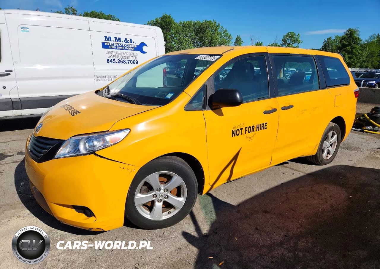 2017 Toyota Sienna Le – zdjęcie 1 z 14