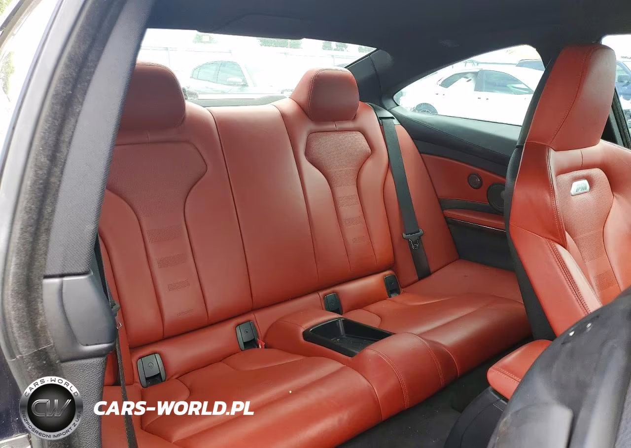 2015 BMW M4 VIN:WBS3R9C53FK330588 - 10