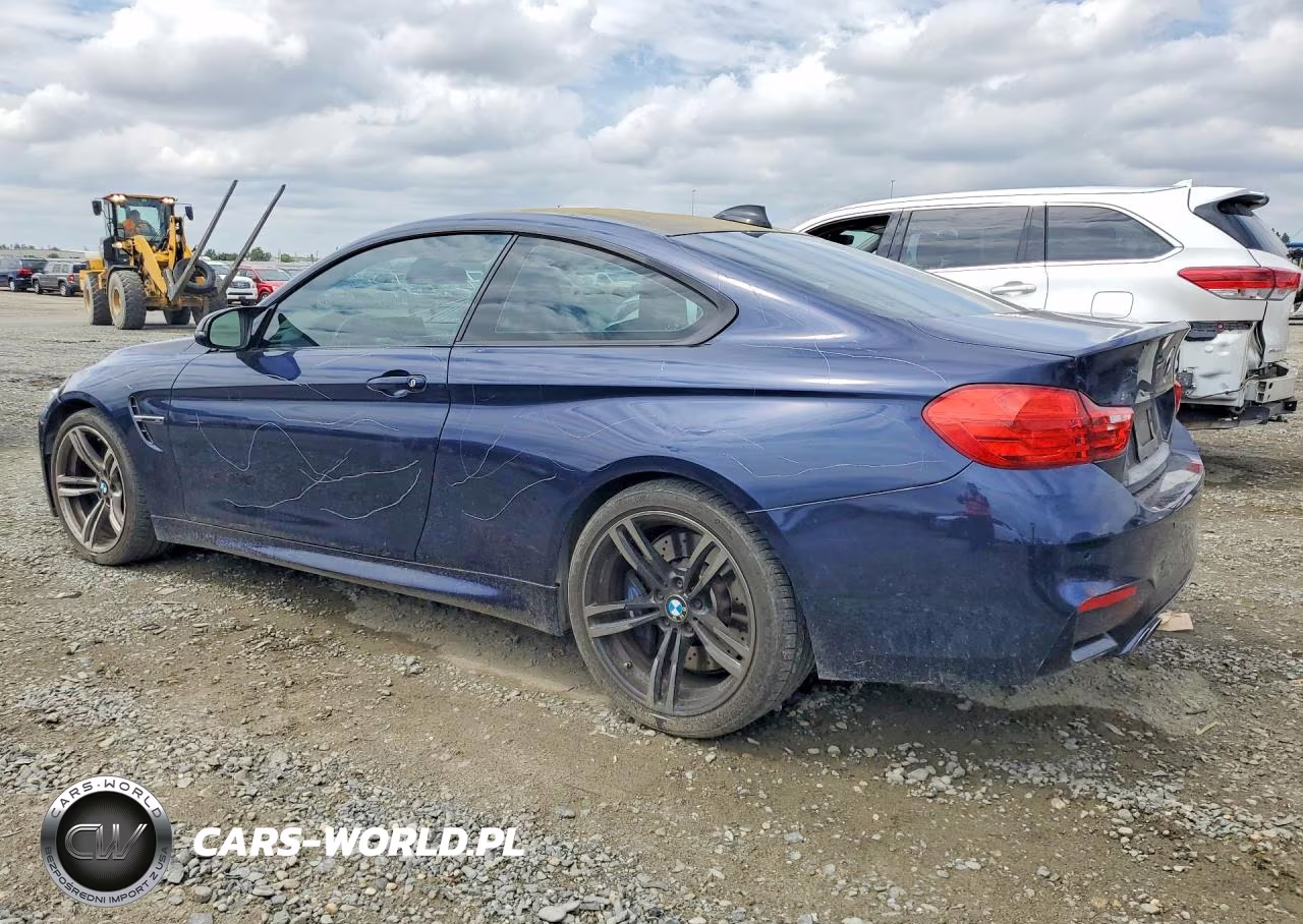 2015 BMW M4 VIN:WBS3R9C53FK330588 - 2