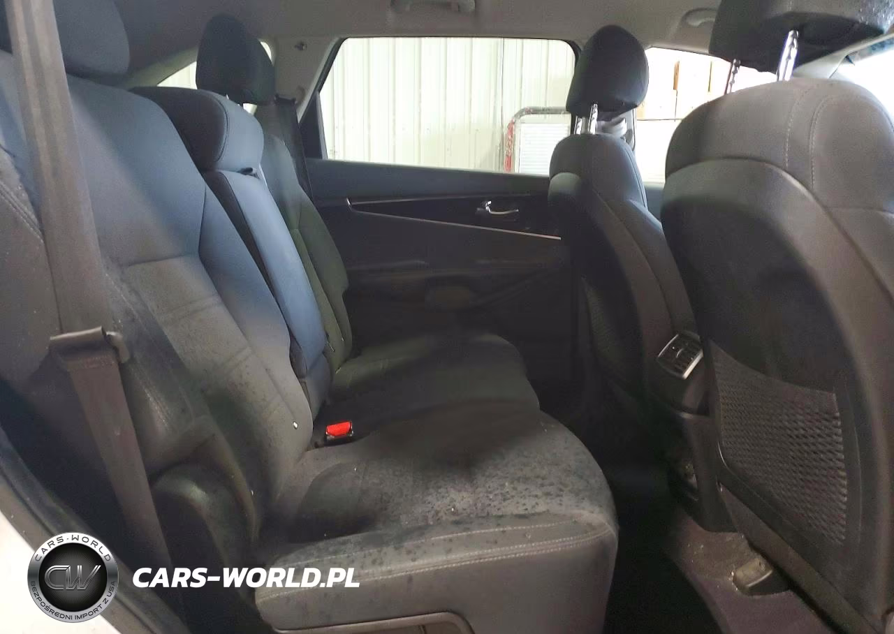 2018 Kia Sorento Lx V6 VIN:5XYPGDA55JG413605 - 11