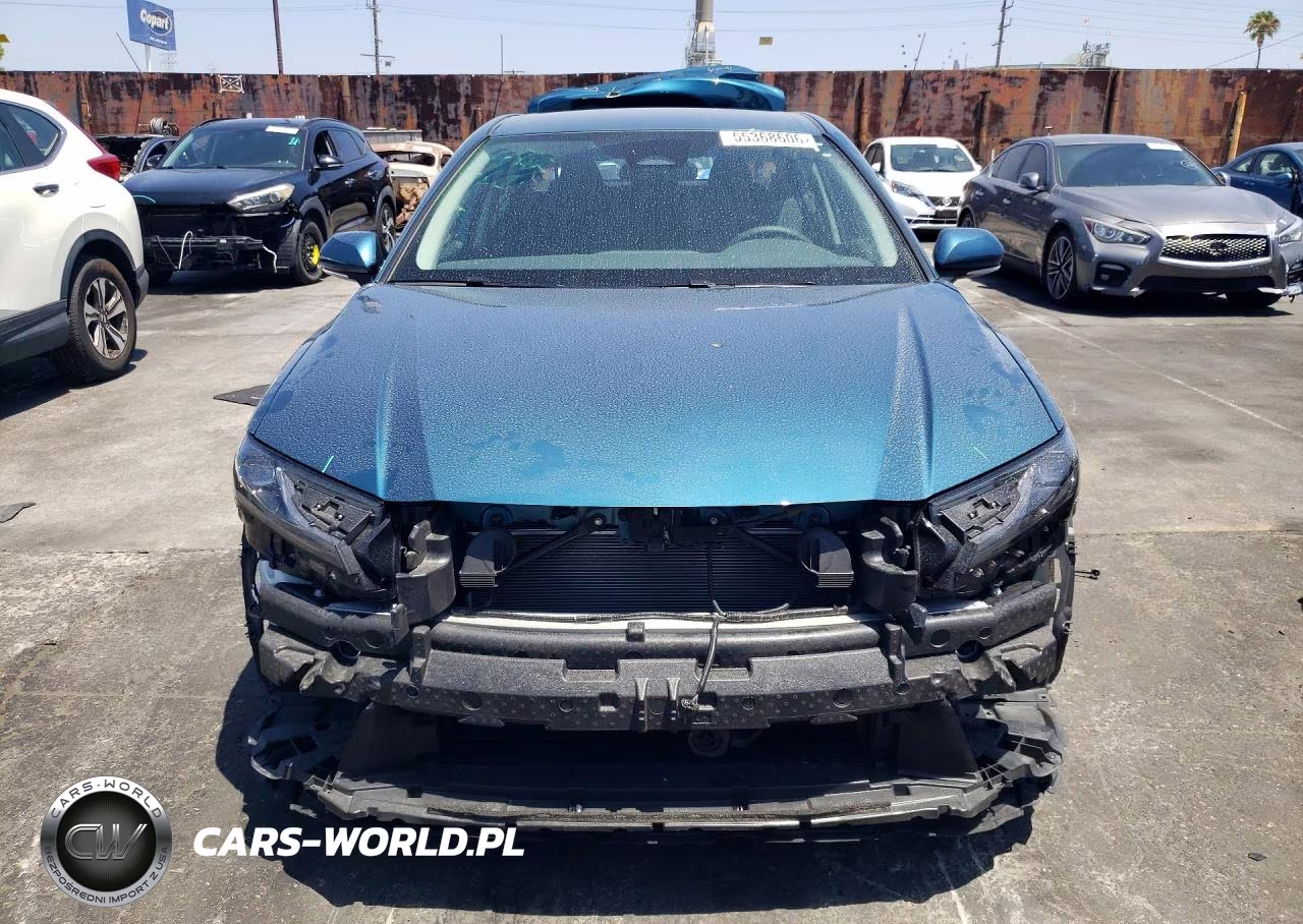2025 Toyota Camry Le VIN:4T1DAACK5SU192461 - 5