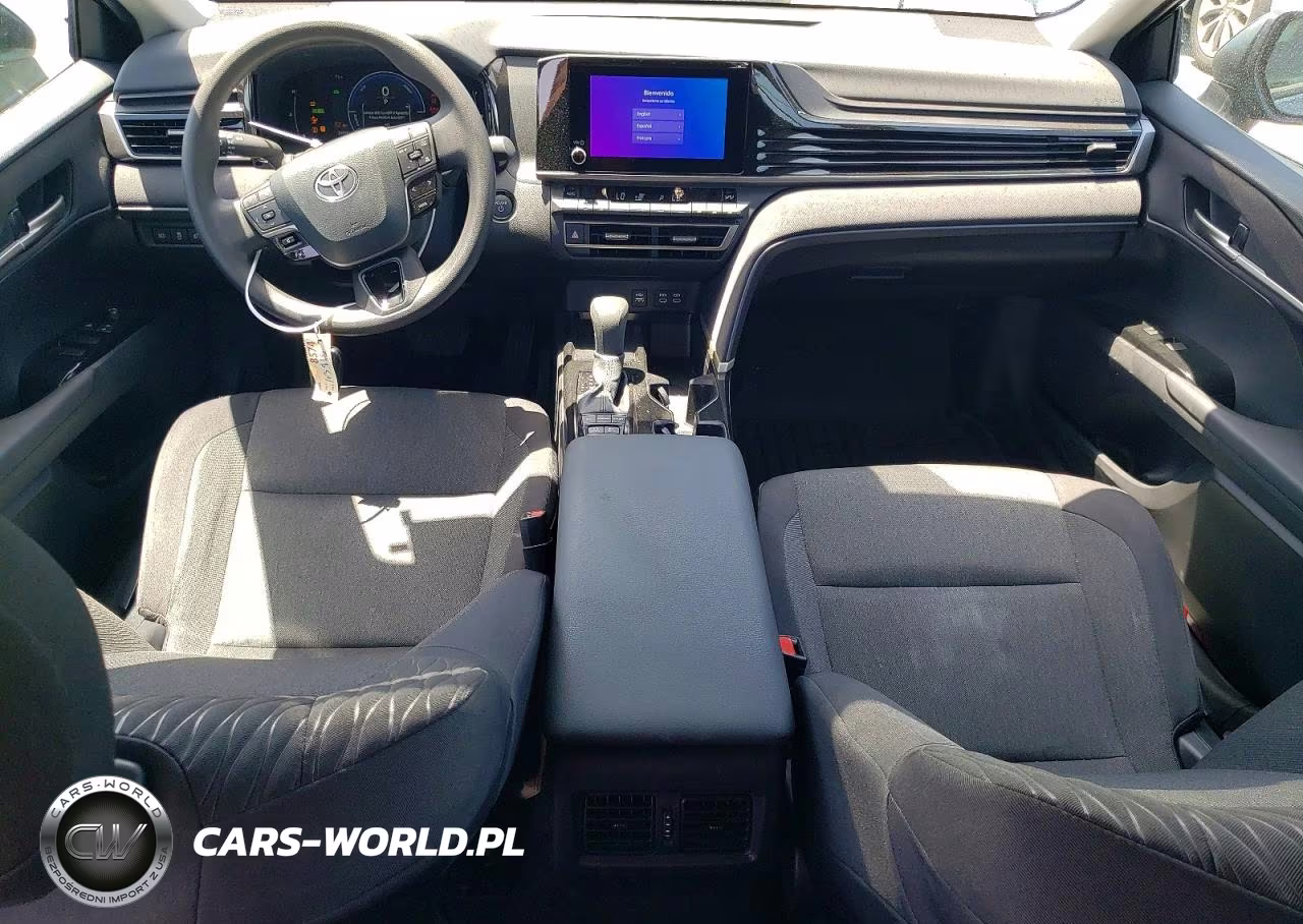 2025 Toyota Camry Le VIN:4T1DAACK5SU192461 - 8