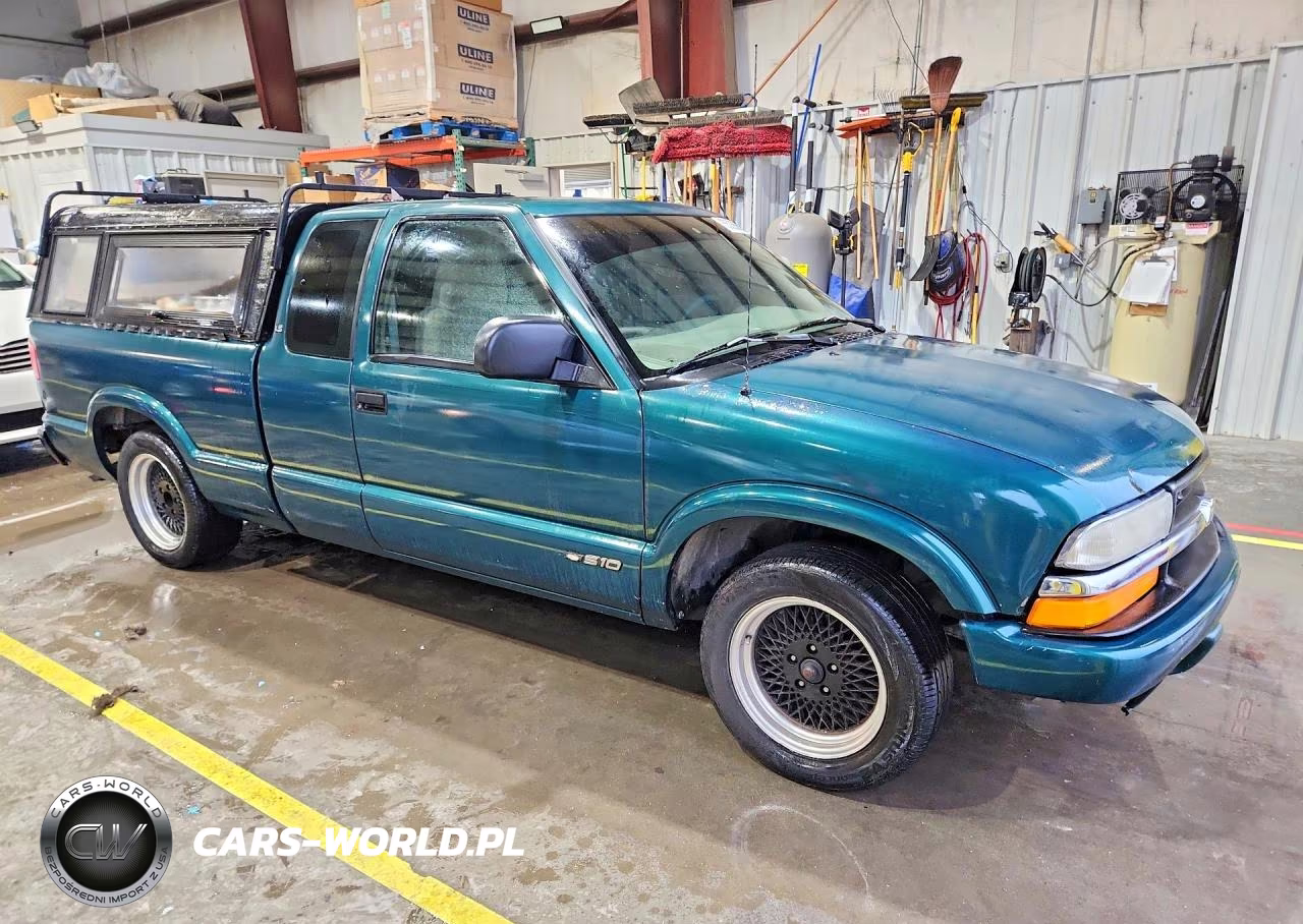 1998 Chevrolet S Truck S10 VIN:1GCCS19X2W8133172 - 4