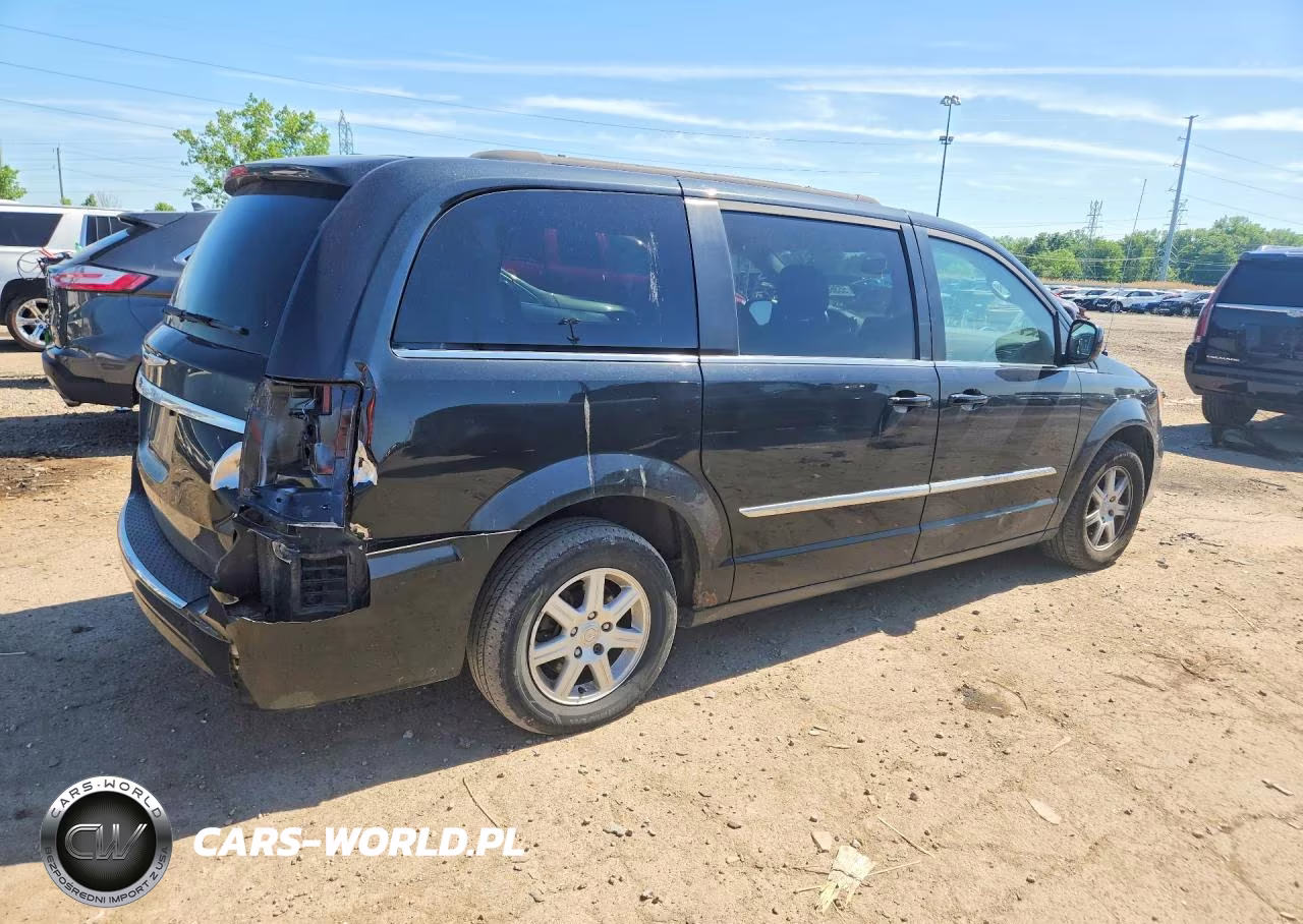 2012 Chrysler Town & Country Touring VIN:2C4RC1BG2CR412431 - 3