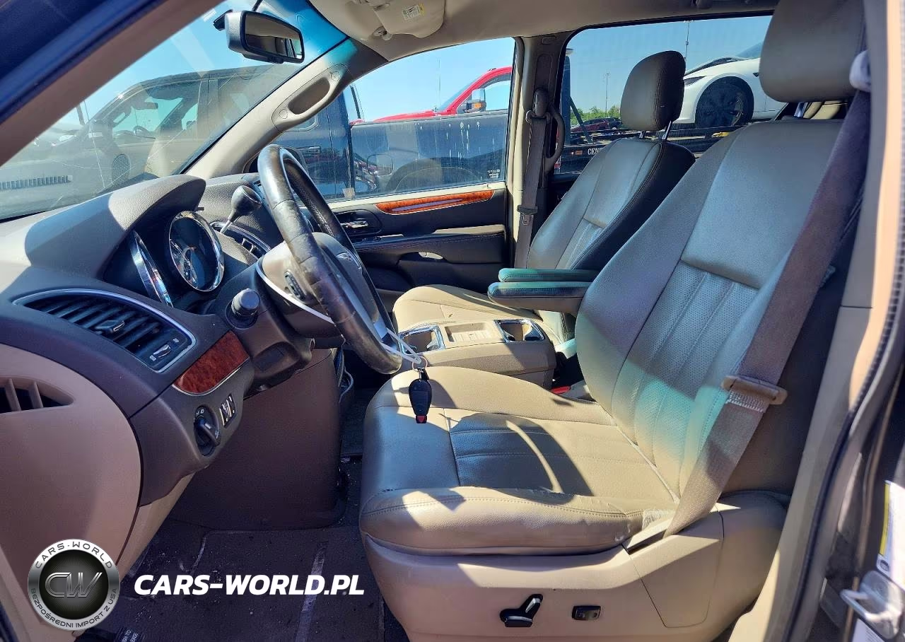 2012 Chrysler Town & Country Touring VIN:2C4RC1BG2CR412431 - 7