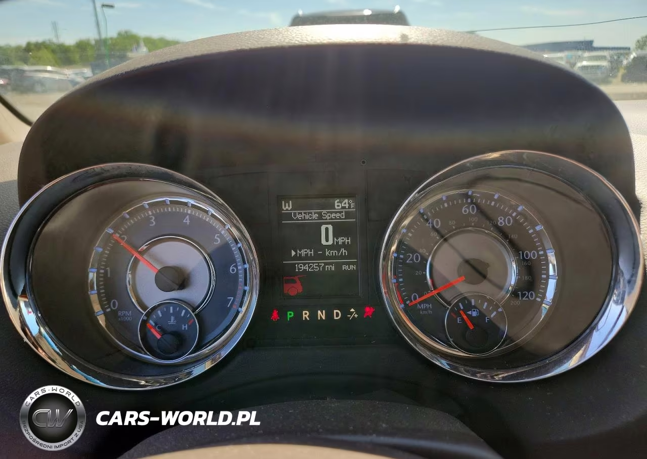 2012 Chrysler Town & Country Touring VIN:2C4RC1BG2CR412431 - 9