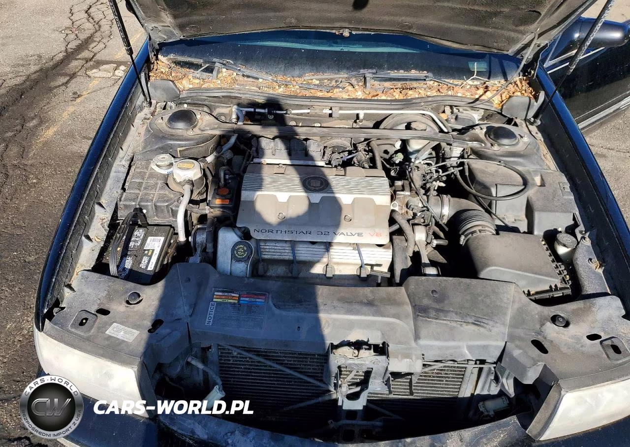 1999 Cadillac Commercial Chassis VIN:1GEEH90Y0XU500002 - 11