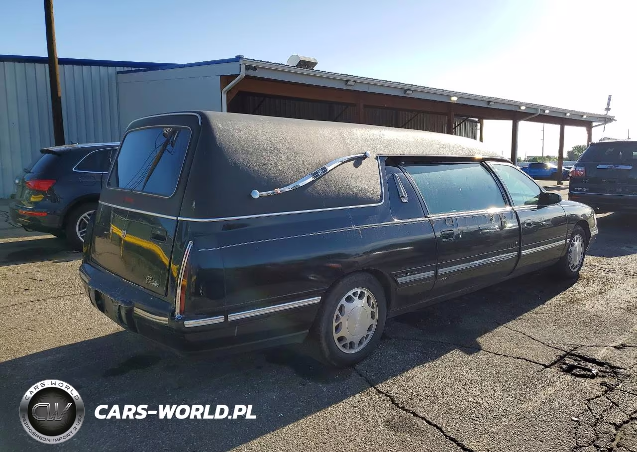 1999 Cadillac Commercial Chassis VIN:1GEEH90Y0XU500002 - 3