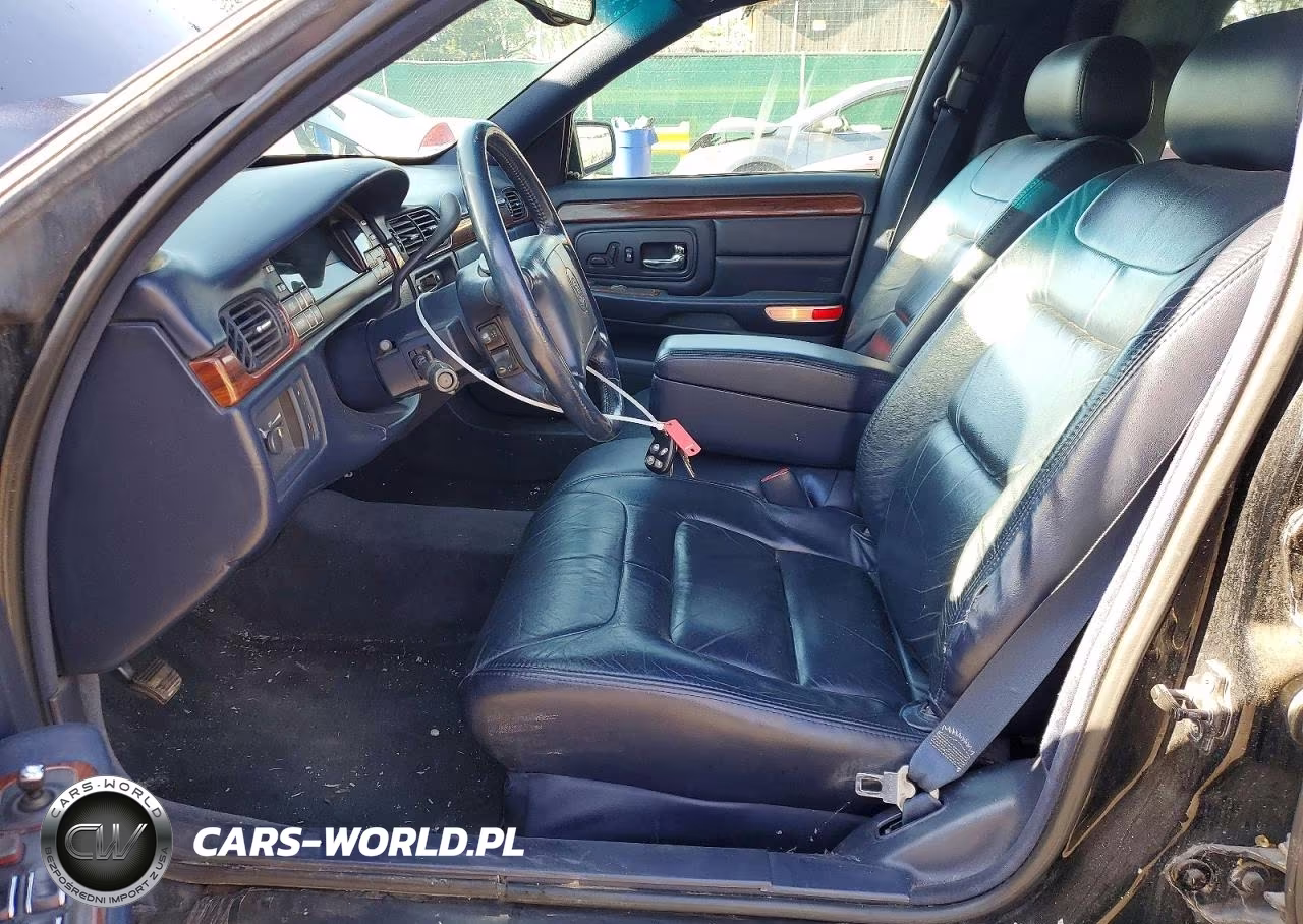 1999 Cadillac Commercial Chassis VIN:1GEEH90Y0XU500002 - 7