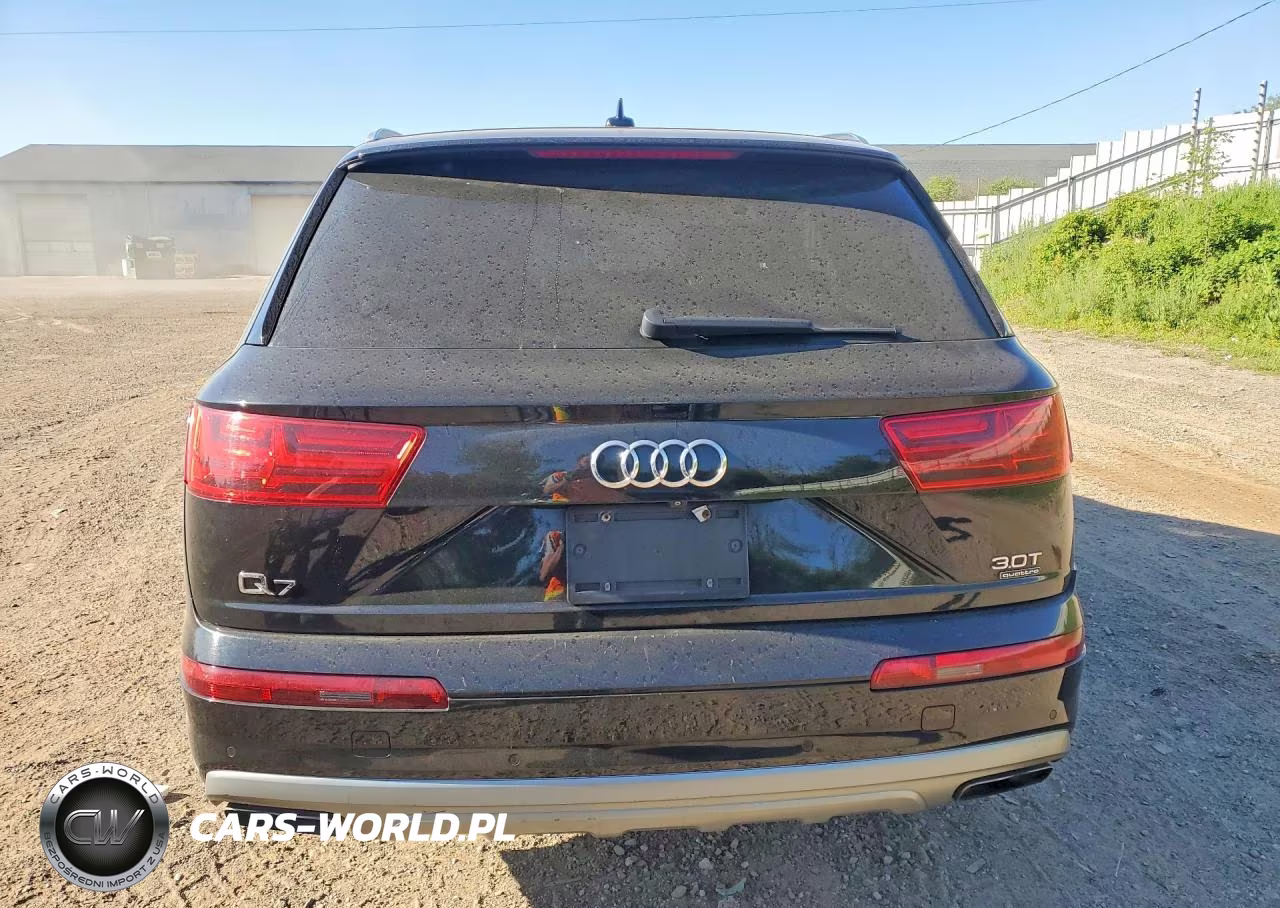 2018 Audi Q7 Premium Plus VIN:WA1LAAF72JD022946 - 6