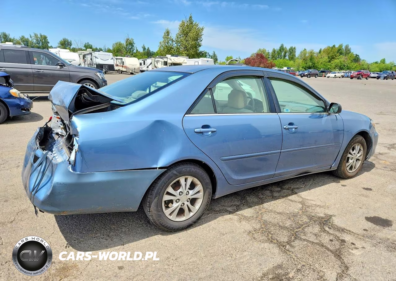 2004 Toyota Camry Le V6 VIN:4T1BF32K94U576526 - 3