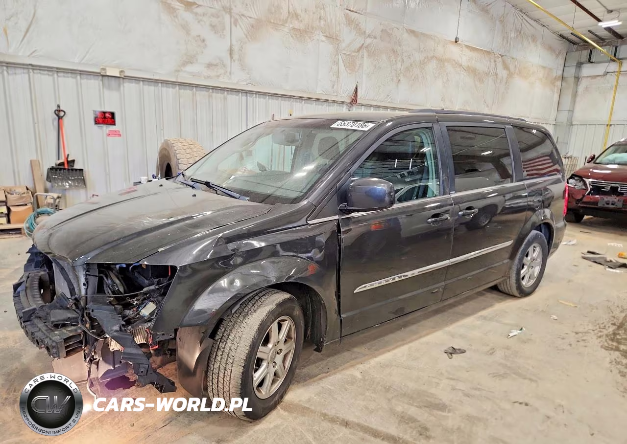 2012 Chrysler Town & Country Touring