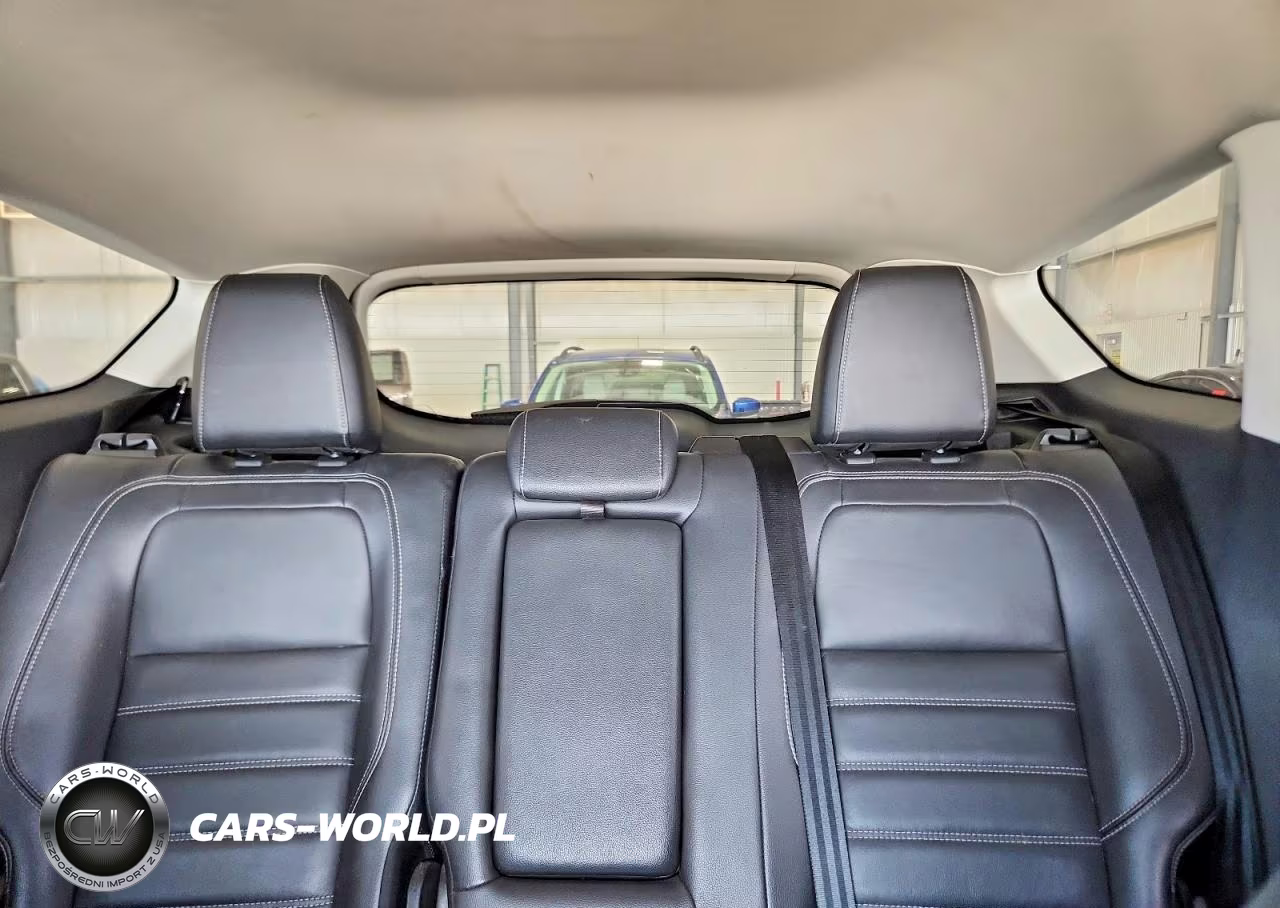 2017 Ford Escape Se VIN:1FMCU9GD4HUE40947 - 10