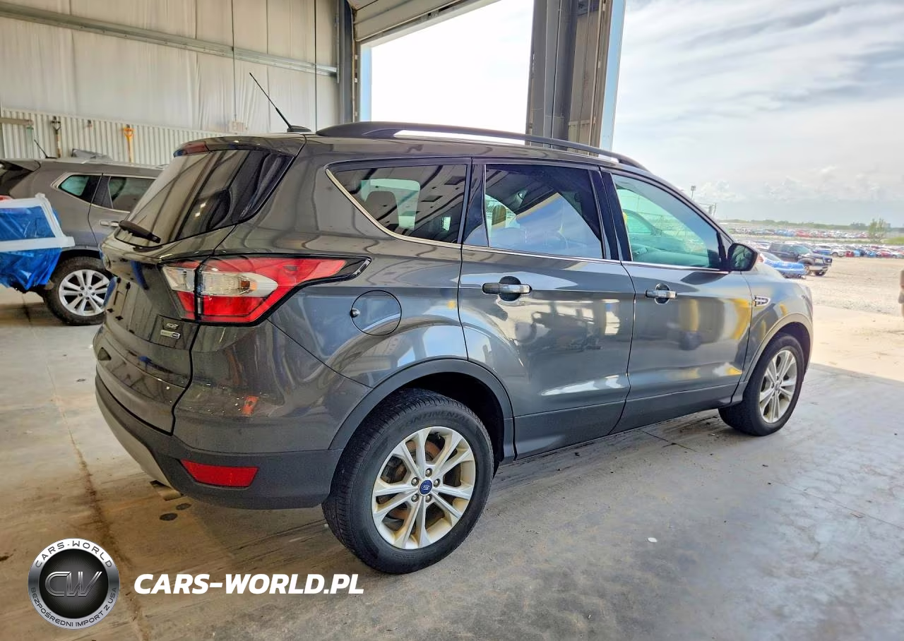 2017 Ford Escape Se VIN:1FMCU9GD4HUE40947 - 3
