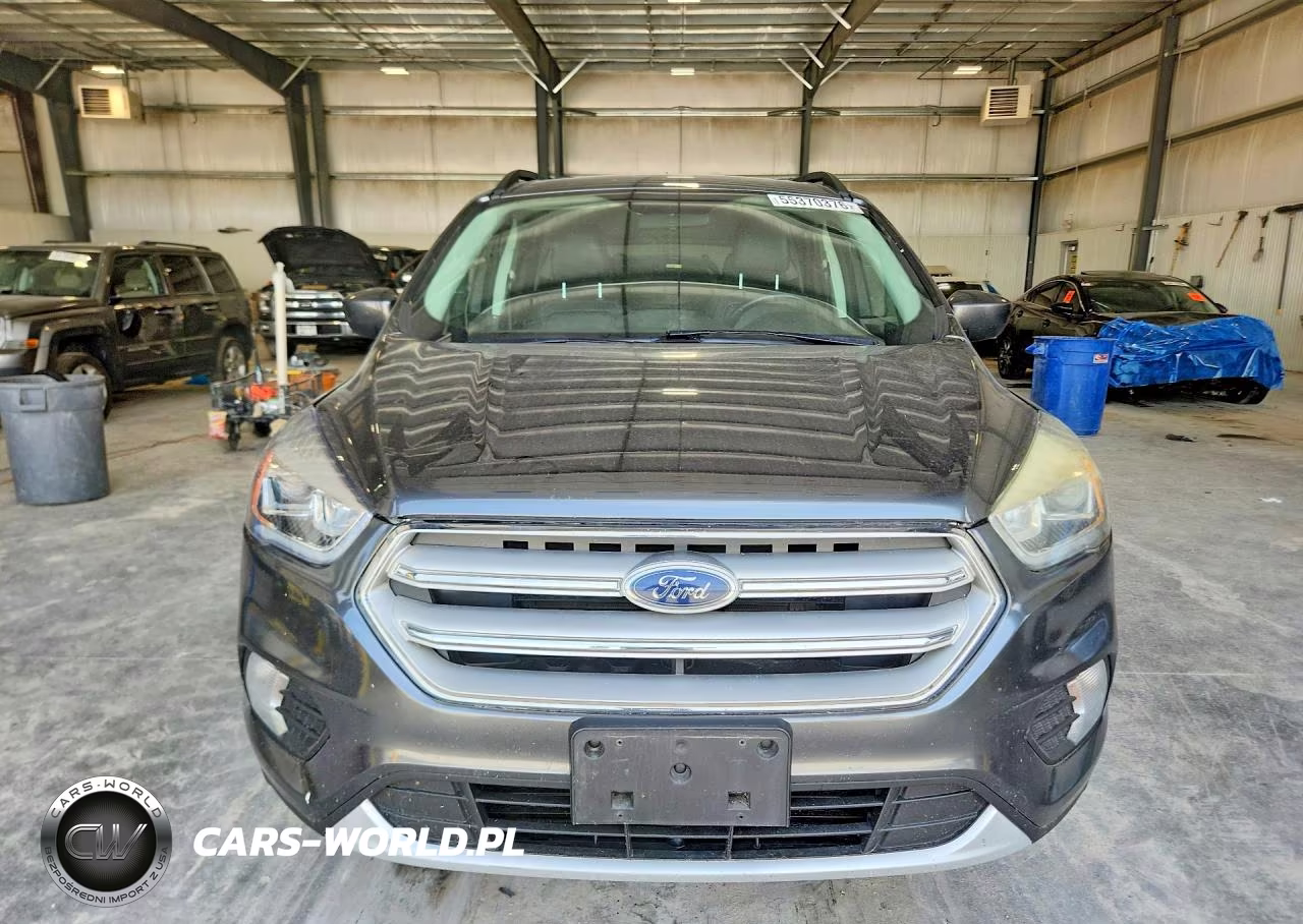 2017 Ford Escape Se VIN:1FMCU9GD4HUE40947 - 5