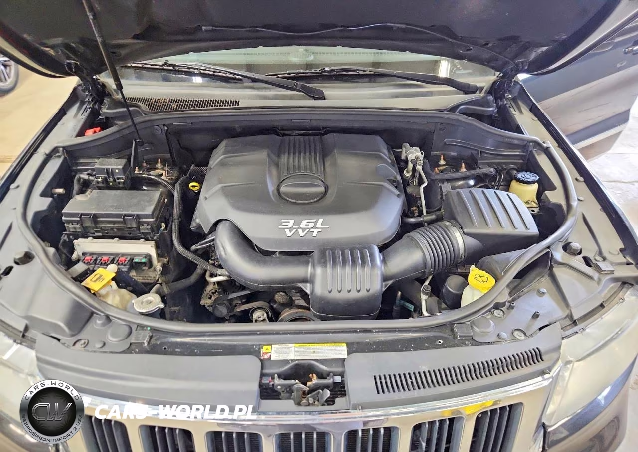 2012 Jeep Grand Cherokee Laredo VIN:1C4RJFAG2CC352678 - 12
