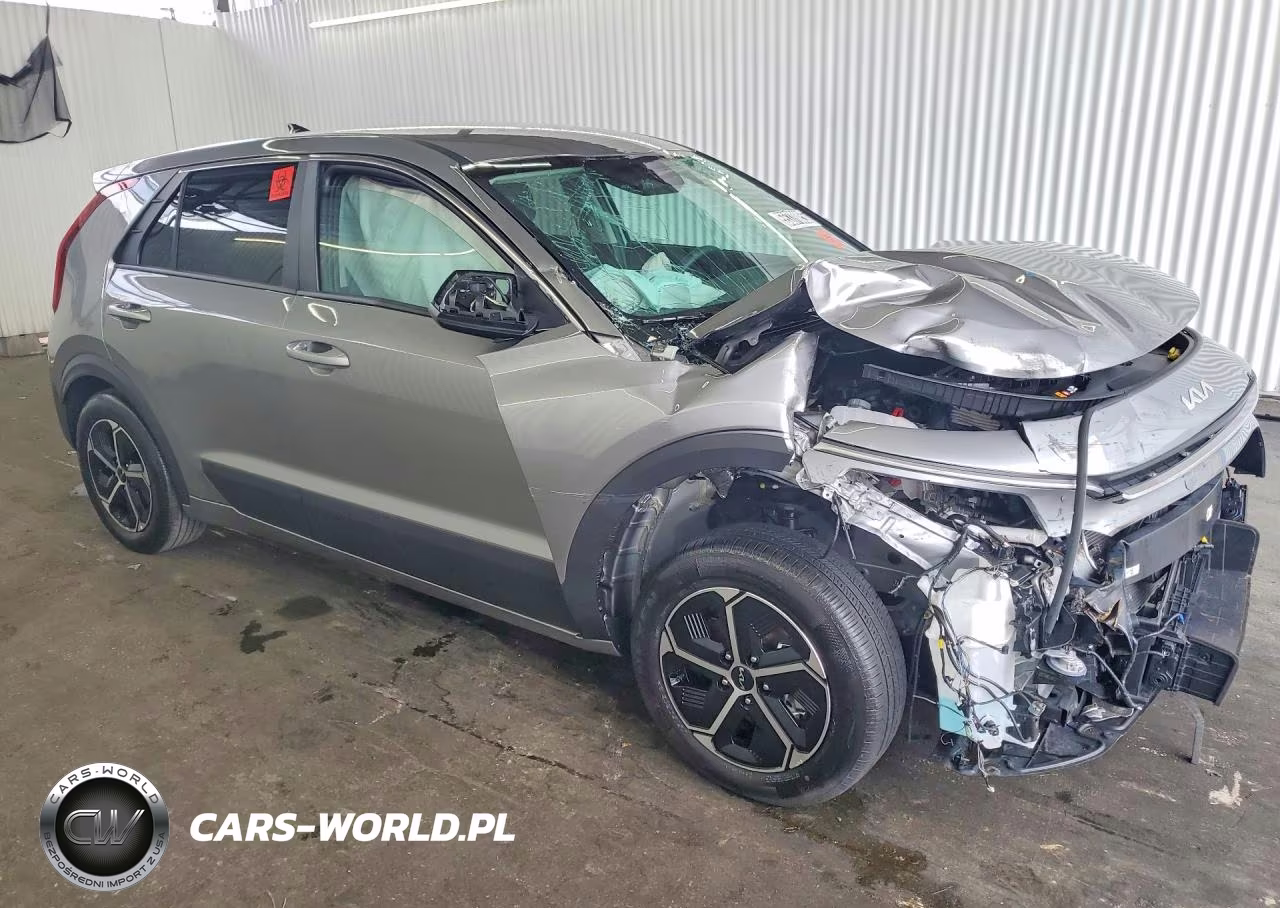2026 Kia Niro Lx VIN:KNDCP3LE4T5319054 - 4