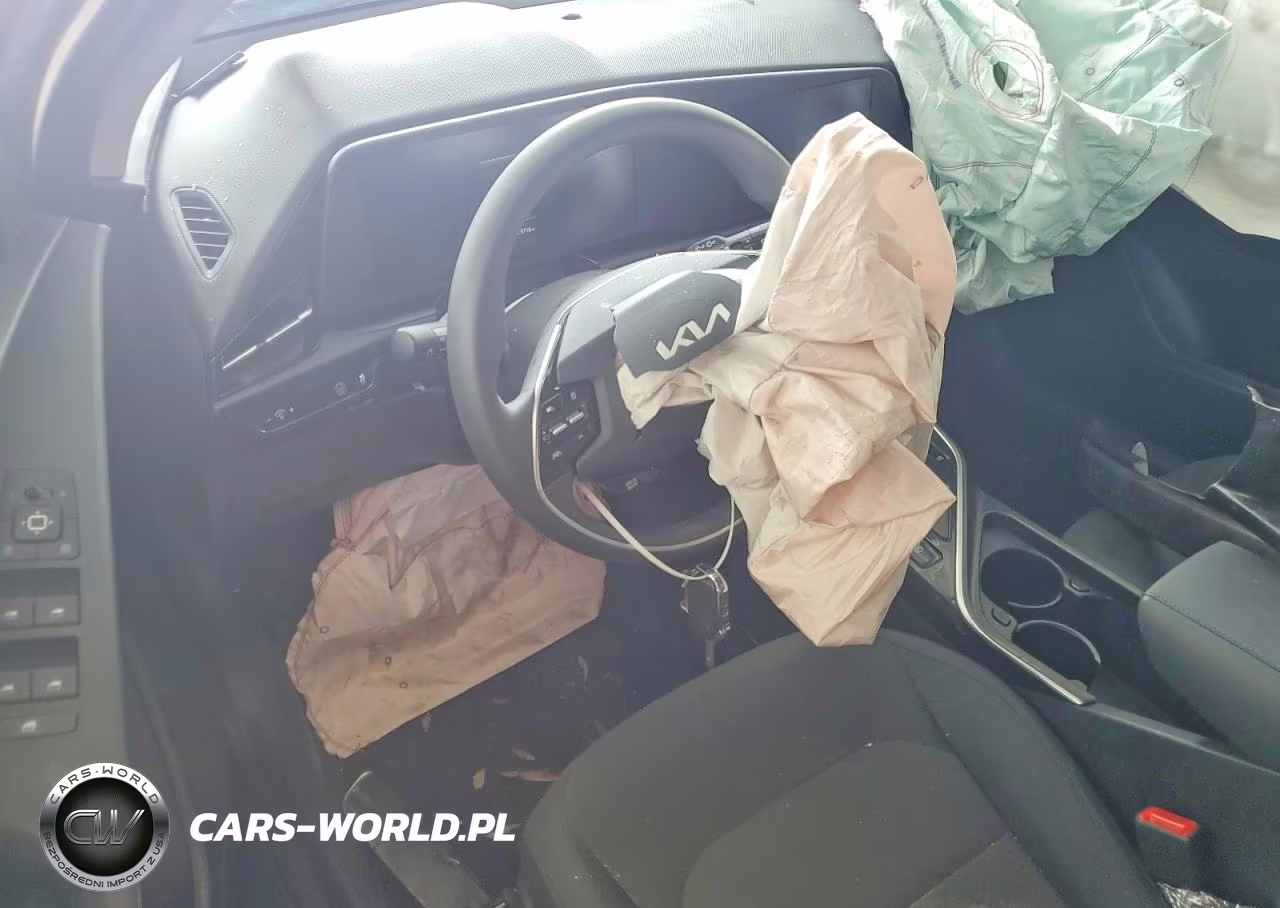 2026 Kia Niro Lx VIN:KNDCP3LE4T5319054 - 8