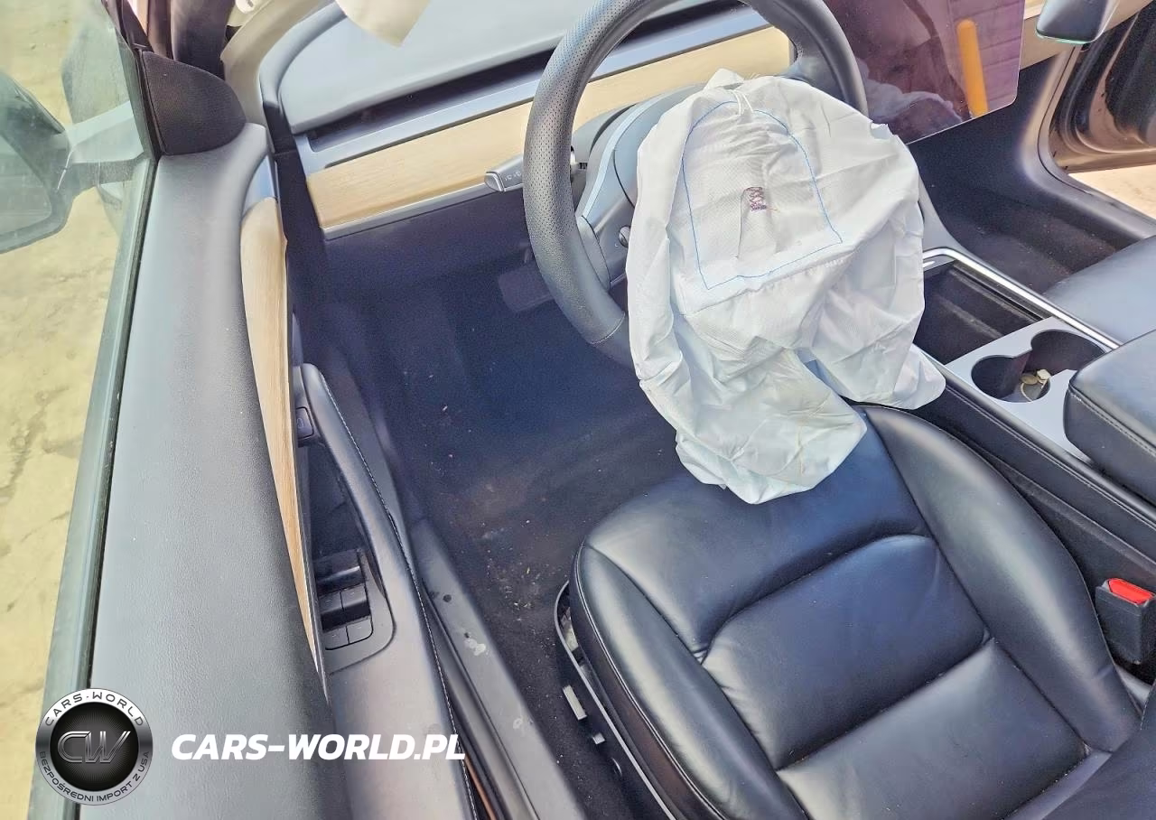 2022 Tesla Model 3 VIN:5YJ3E1EA5NF304679 - 8