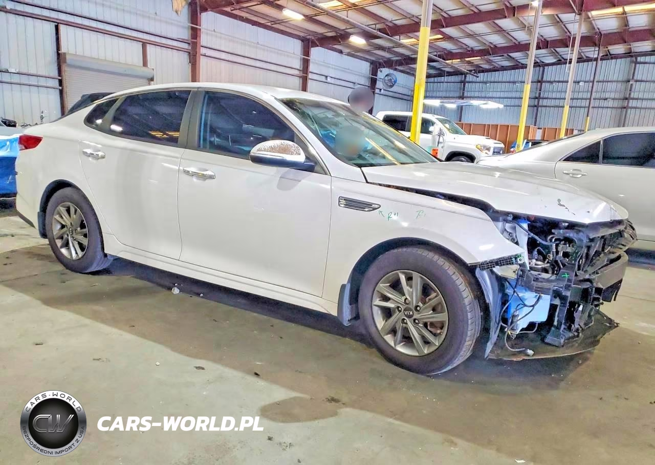 2019 Kia Optima Lx VIN:5XXGT4L38KG322826 - 4