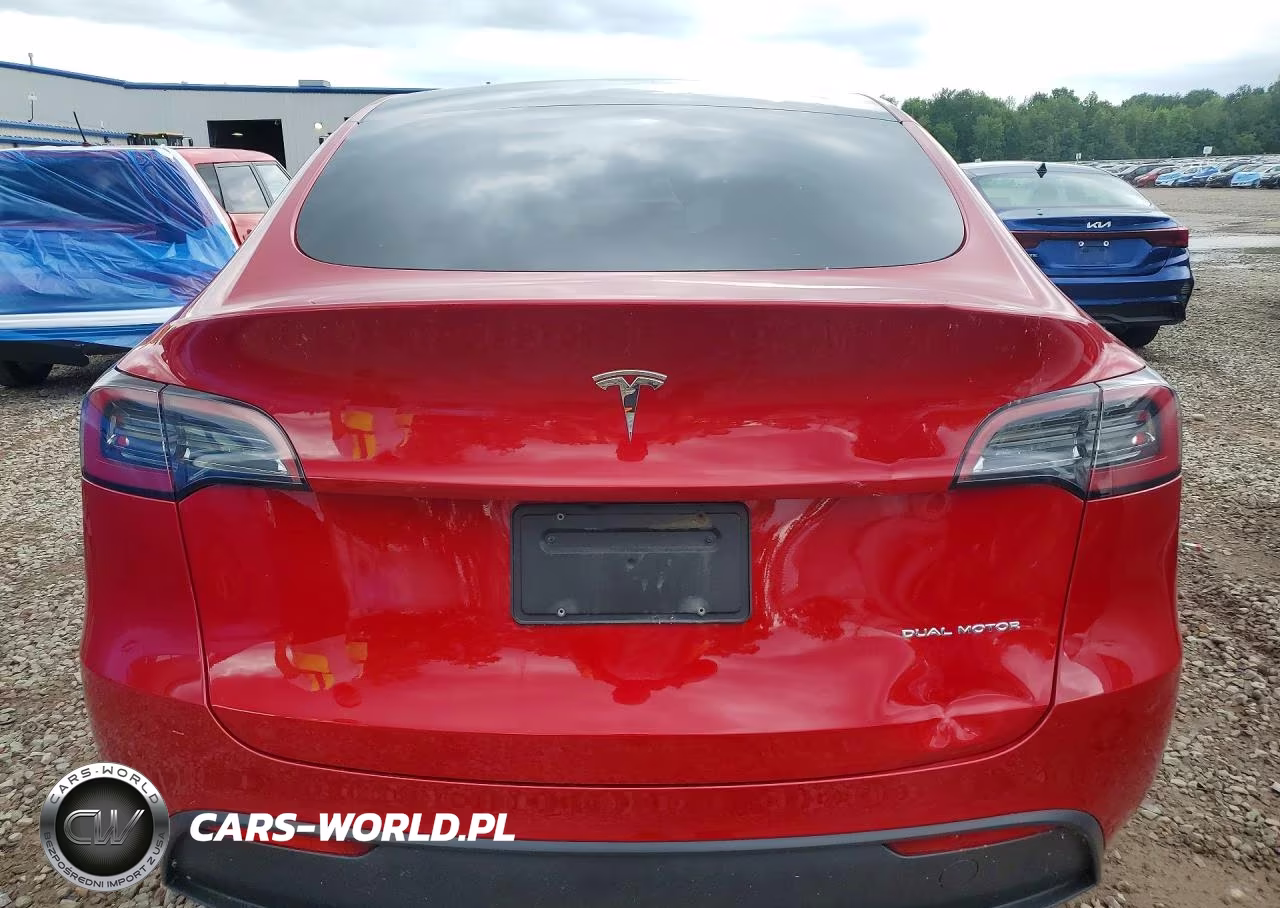 2023 Tesla Model Y VIN:7SAYGDEE6PF878363 - 6