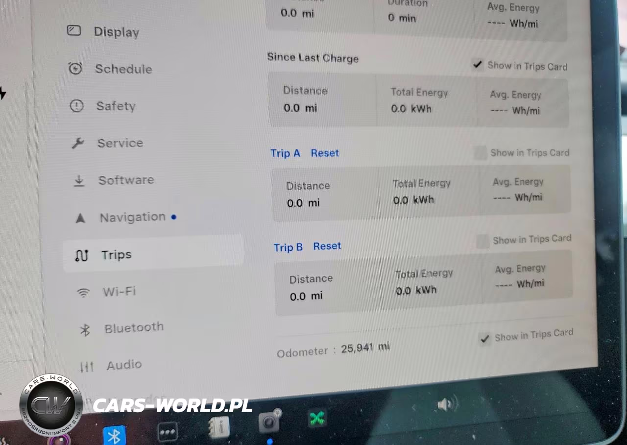 2023 Tesla Model Y VIN:7SAYGDEE6PF878363 - 9