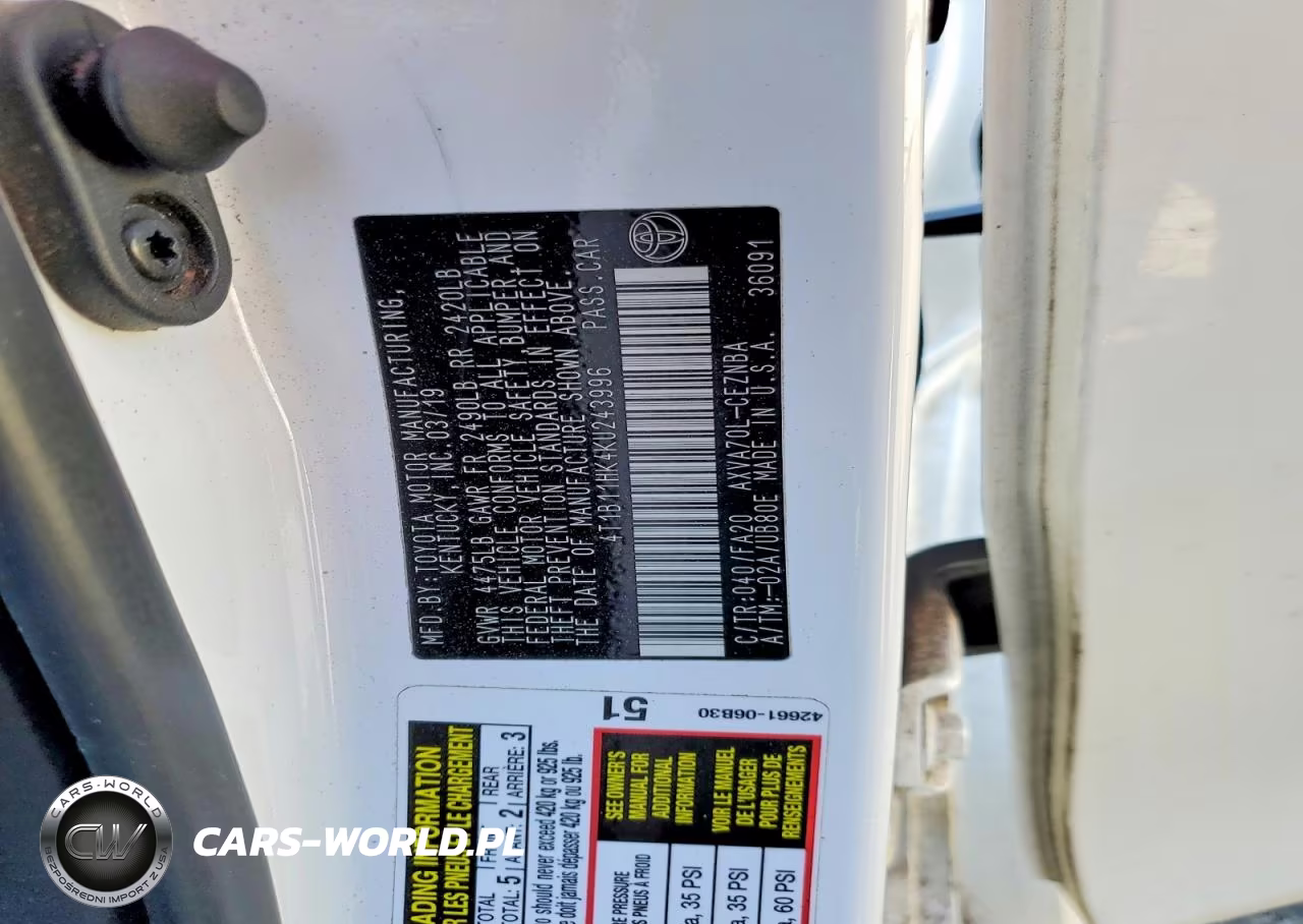 2019 Toyota Camry Le VIN:4T1B11HK4KU243996 - 12