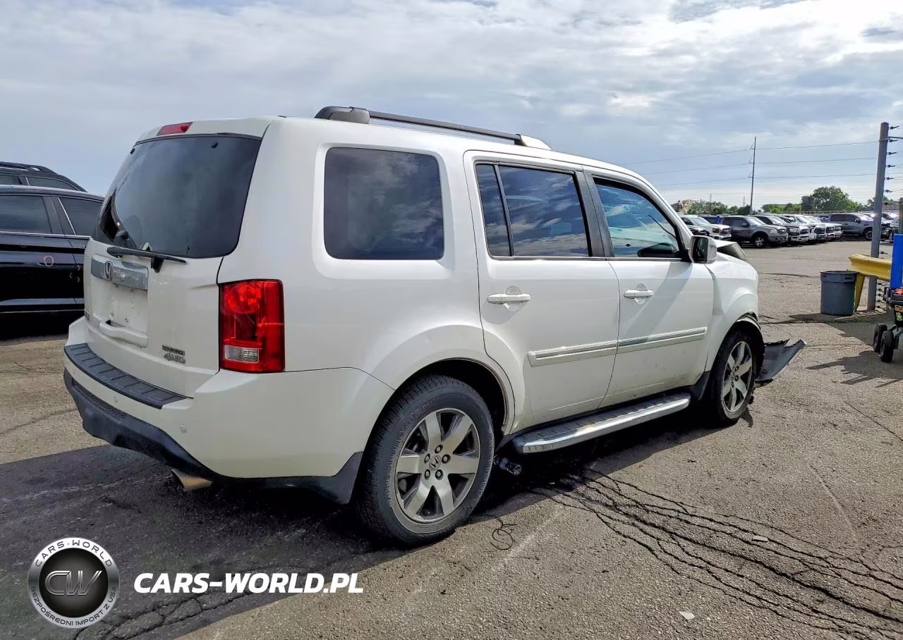 2013 Honda Pilot Touring VIN:5FNYF4H97DB061865 - 3